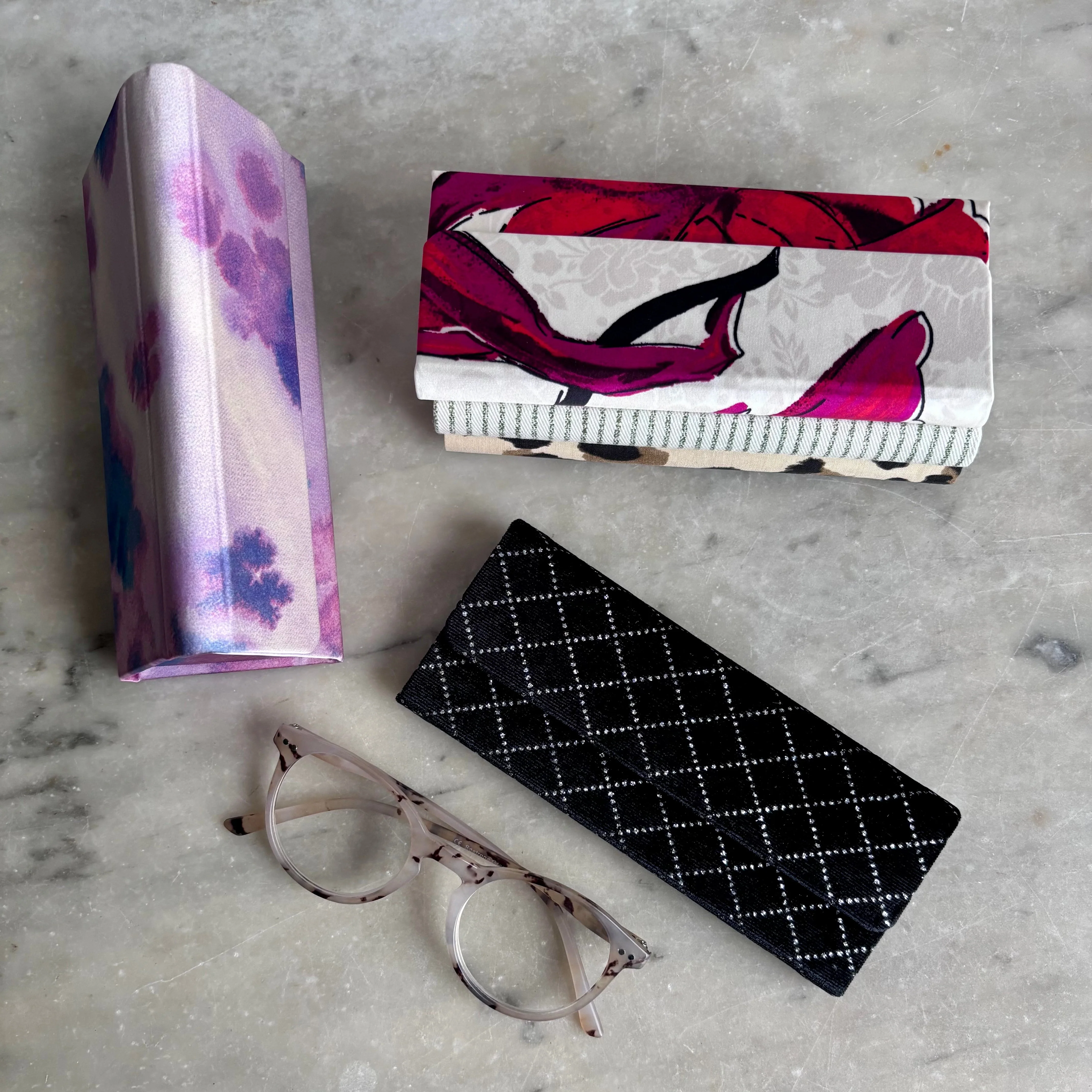 Eyewear case | Red Cross Stitched and Kapdaa