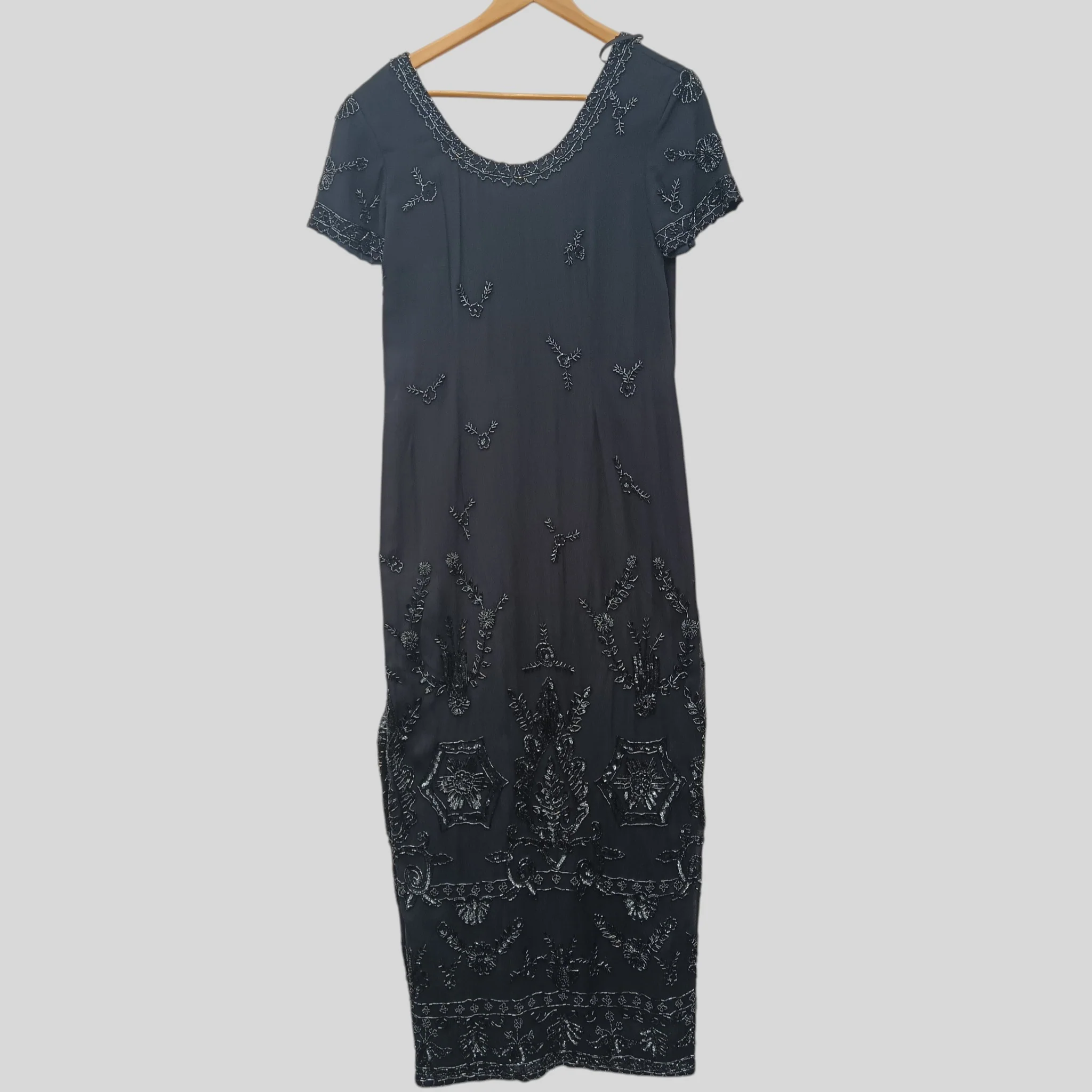 Richards by Mail Navy Embellished Ladies Special Occasion Long Dress Short Sleeve UK 12 Womenswear | Pre-loved