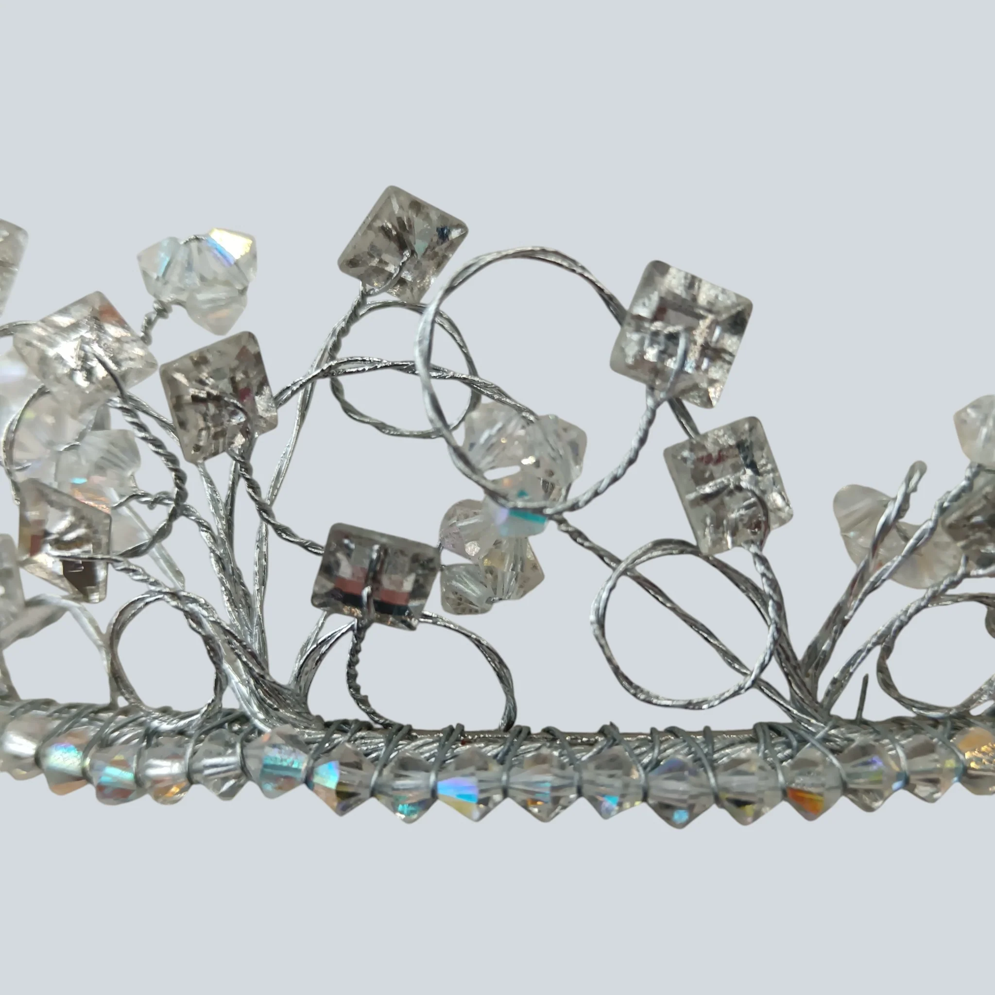 Royal Scott Crystal Hand Cut Lead Crystal Wedding Special Occasion Tiara - Womenswear | Pre-loved - Image 2