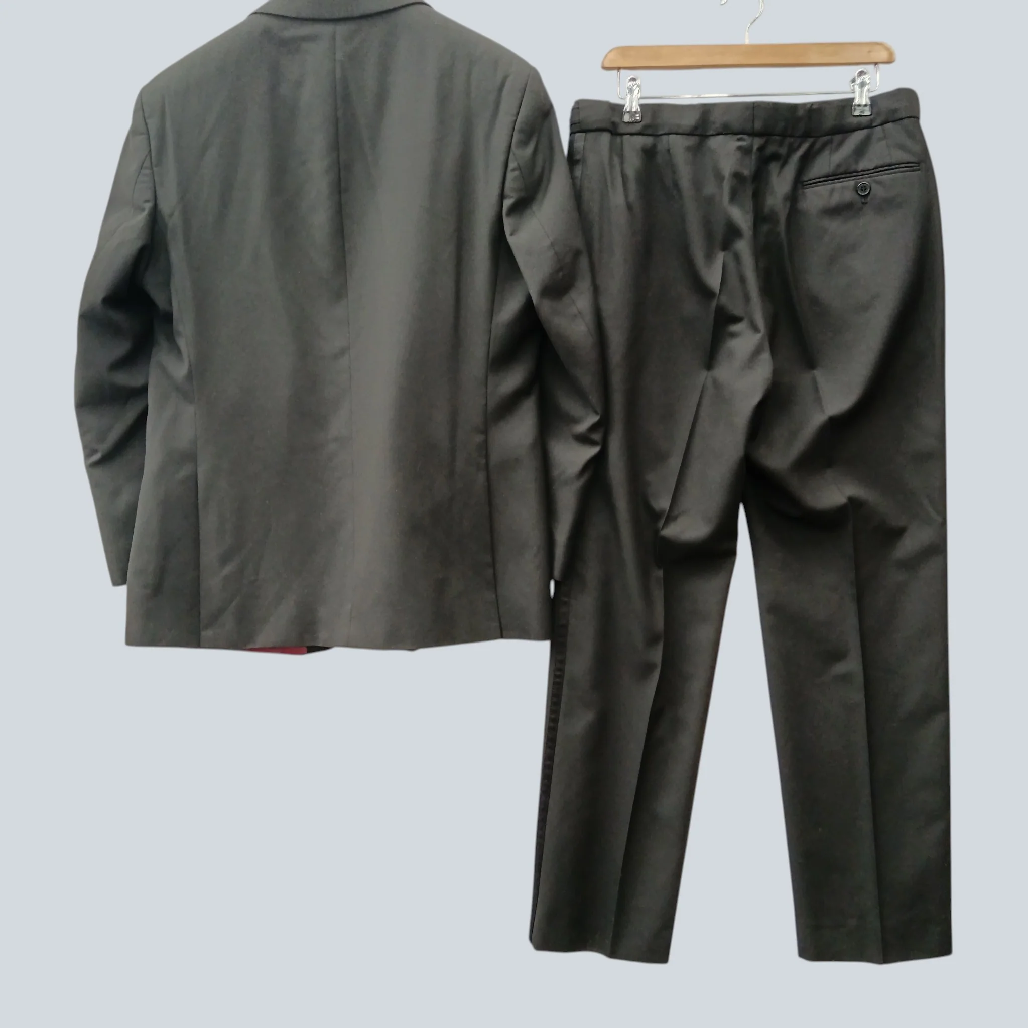 Scot & Taylor Fine Tailoring Men's Suit Black Jacket  42" Trousers 34"x 30" Menswear | Pre-loved - Image 2