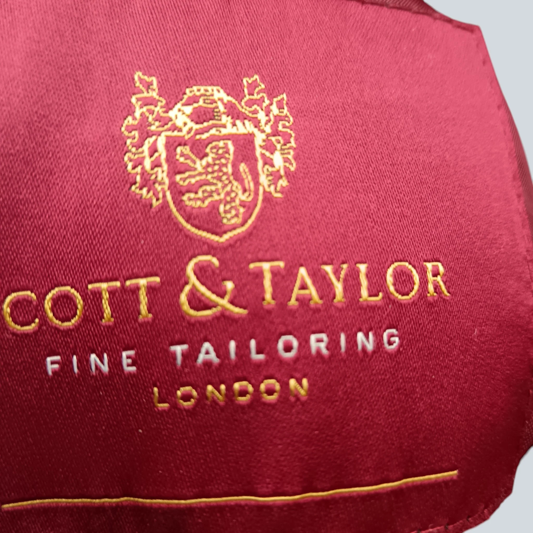 Scot & Taylor Fine Tailoring Men's Suit Black Jacket  42" Trousers 34"x 30" Menswear | Pre-loved - Image 3