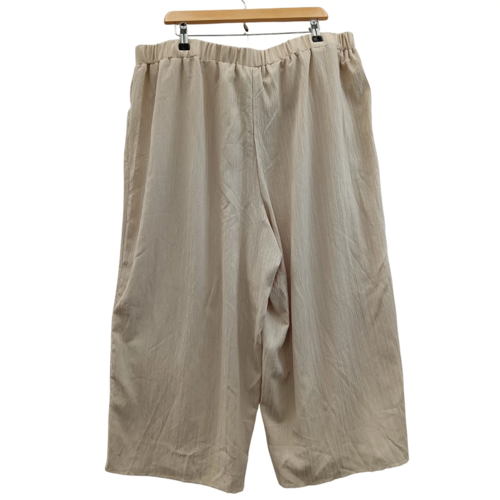 SHEIN Curve Shiny  Beige Cropped Trousers UK 4X-Large Womenswear | Pre-loved - Image 2