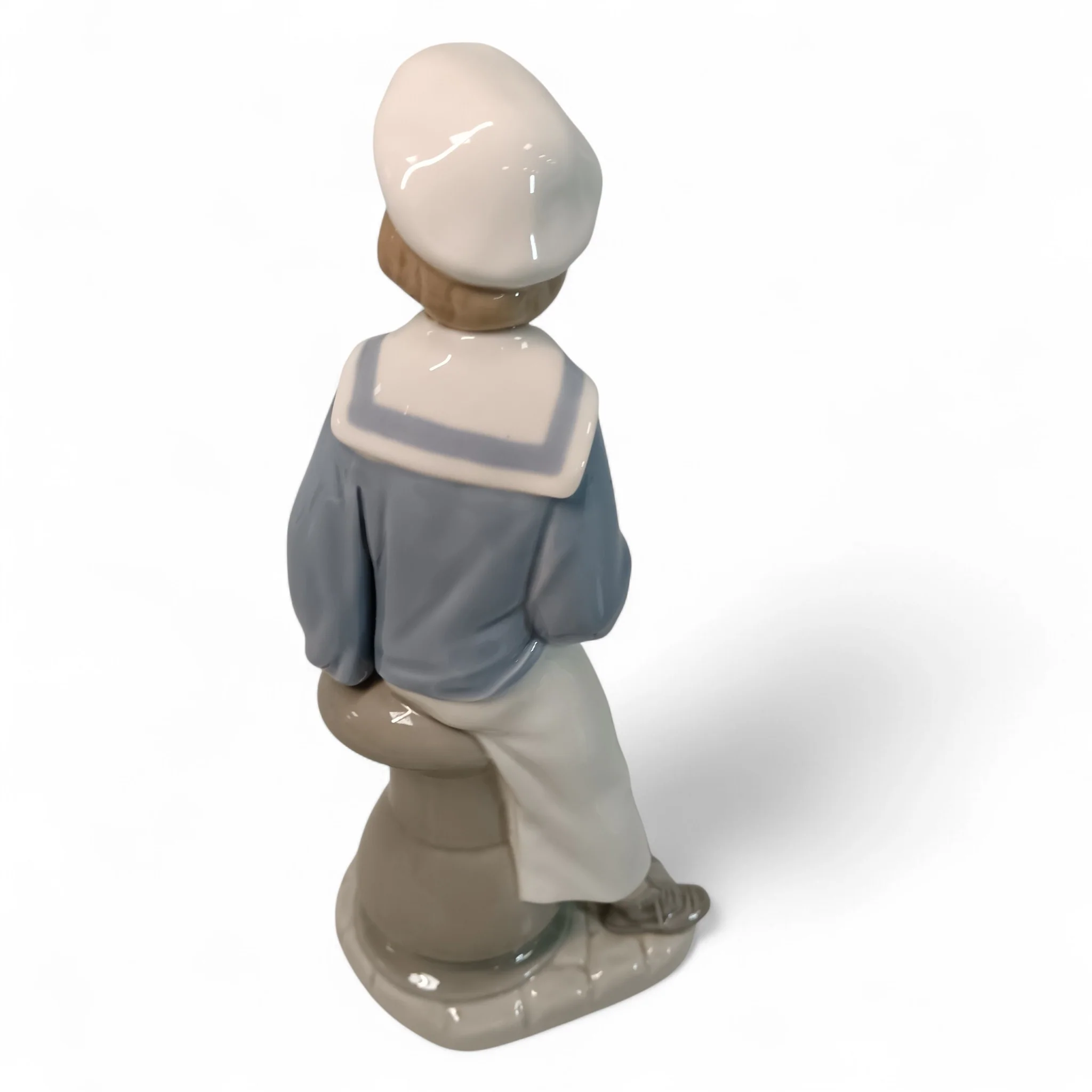 Lladro Porcelain Young Sailor Figurine Boy w/ Sailboat 24cm | Preloved - Image 3