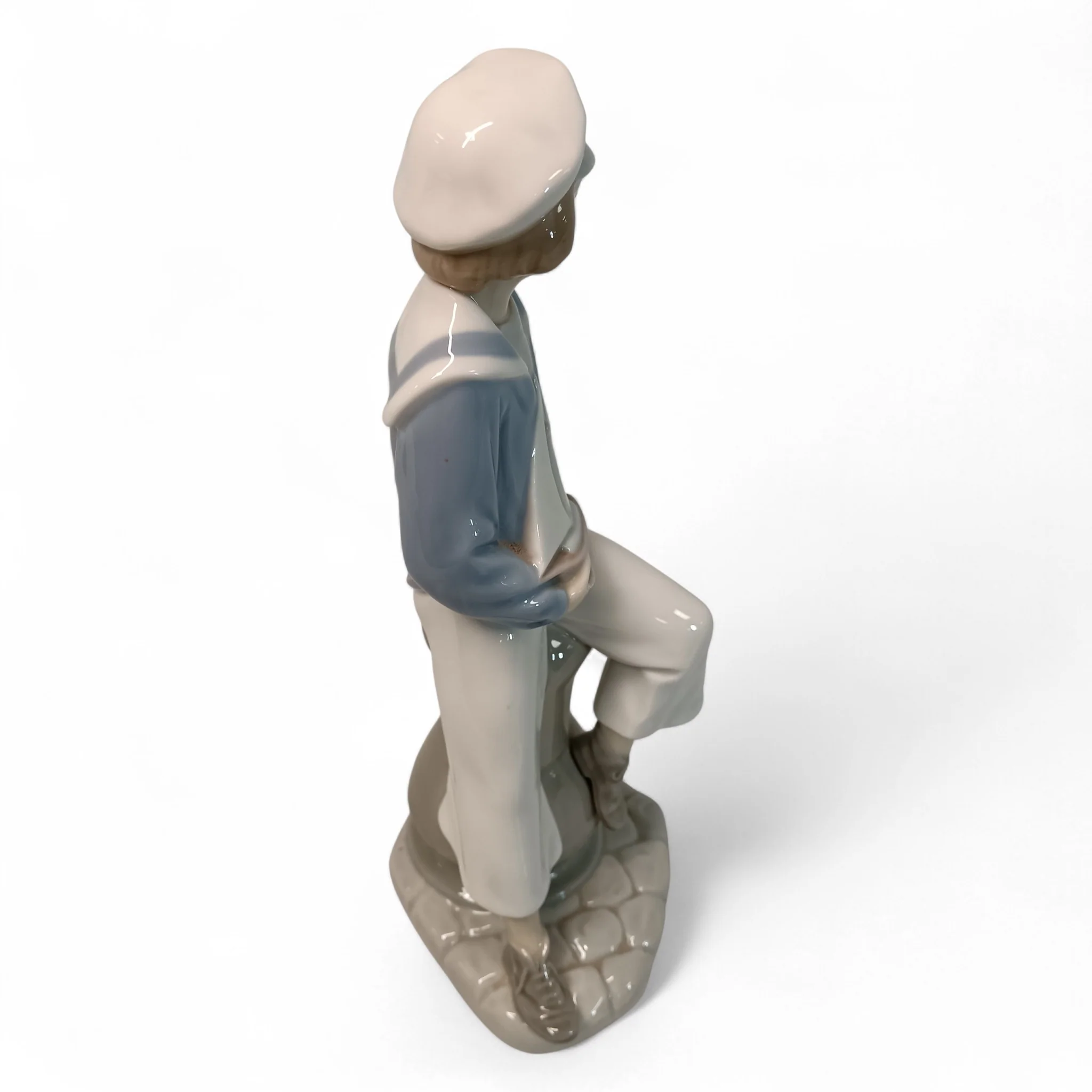 Lladro Porcelain Young Sailor Figurine Boy w/ Sailboat 24cm | Preloved - Image 4