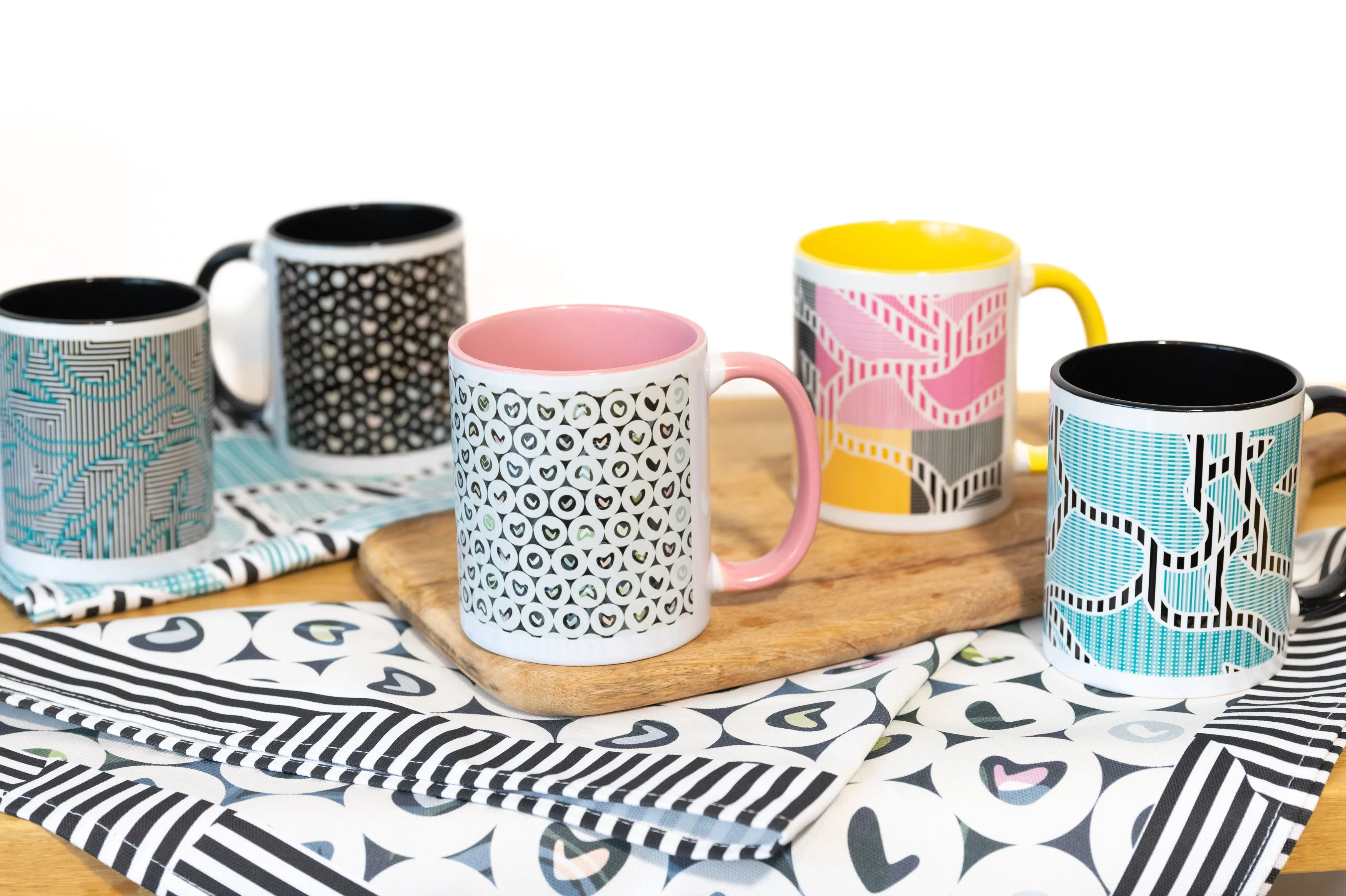 Sue Timney - Blue Arrow Mug - Image 4