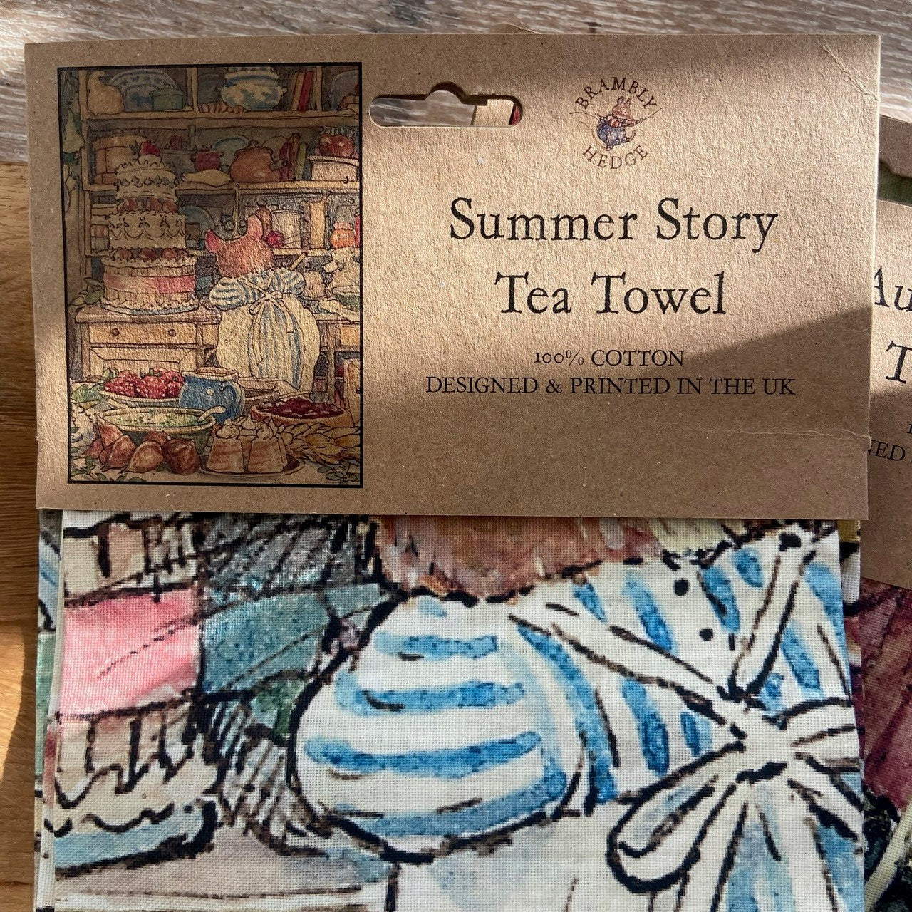 Summer Brambly Hedge | Tea towel - Image 2