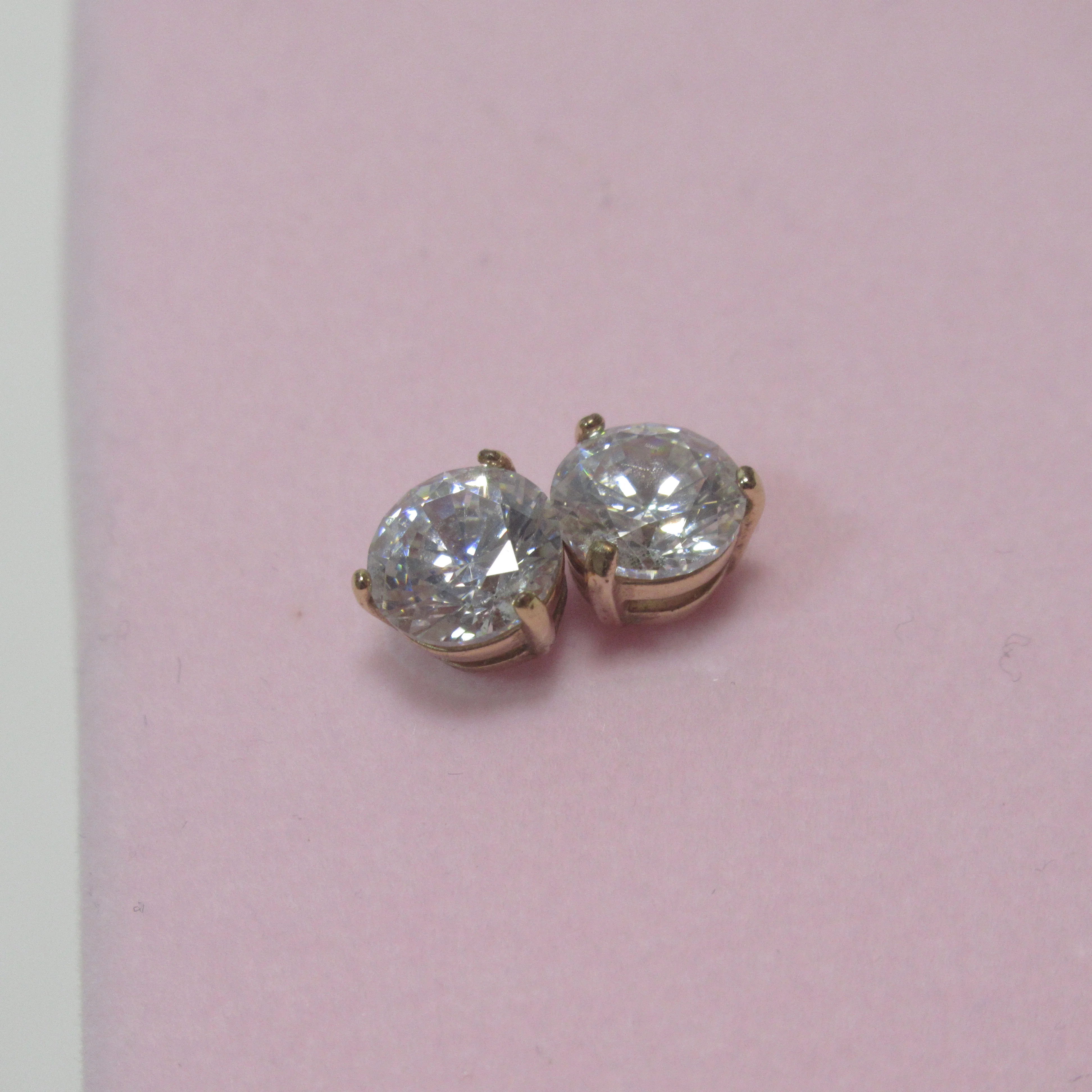 Swarovski Stud Earrings w/ Presentation Box Jewellery | Preloved - Image 2