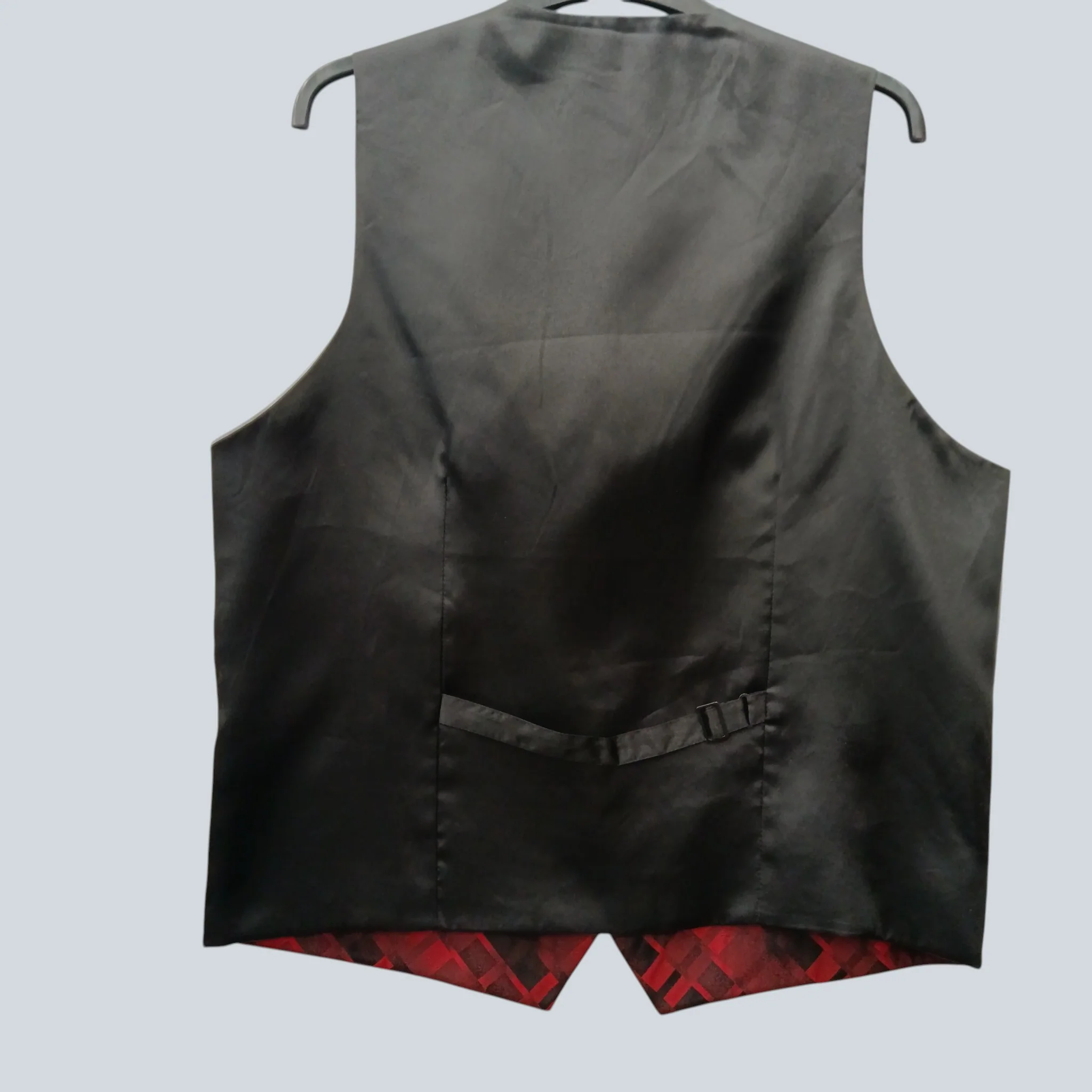 The Piscador Men's Waistcoat 42L Black & Red Geometric Pattern Menswear | Pre-loved - Image 2