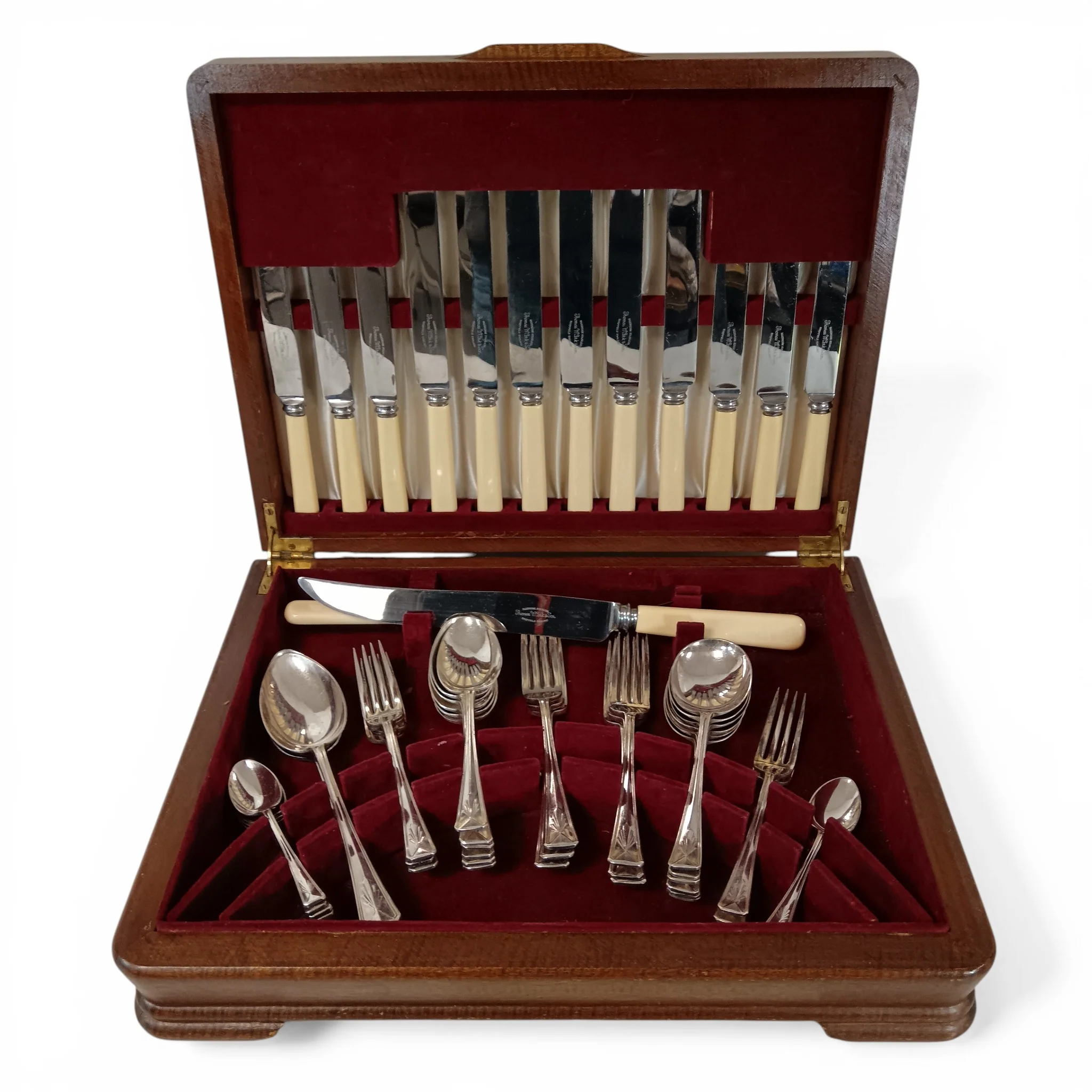 Thomas Mork & Son 46 Piece Cutlery Set Razoredge Stainless Steel | Pre-loved