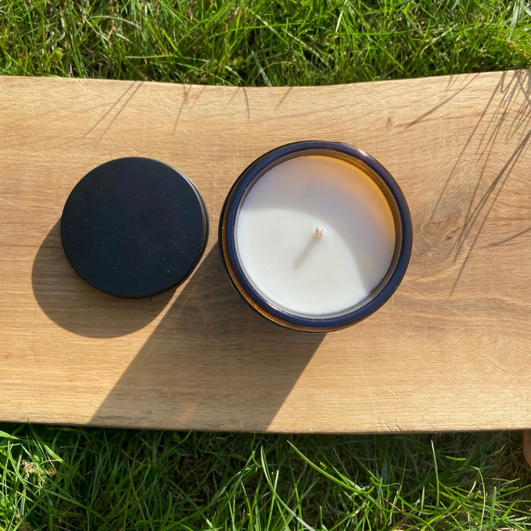 Thomas Street Amalfi Breeze Soy Wax Scented Candle - Image 2