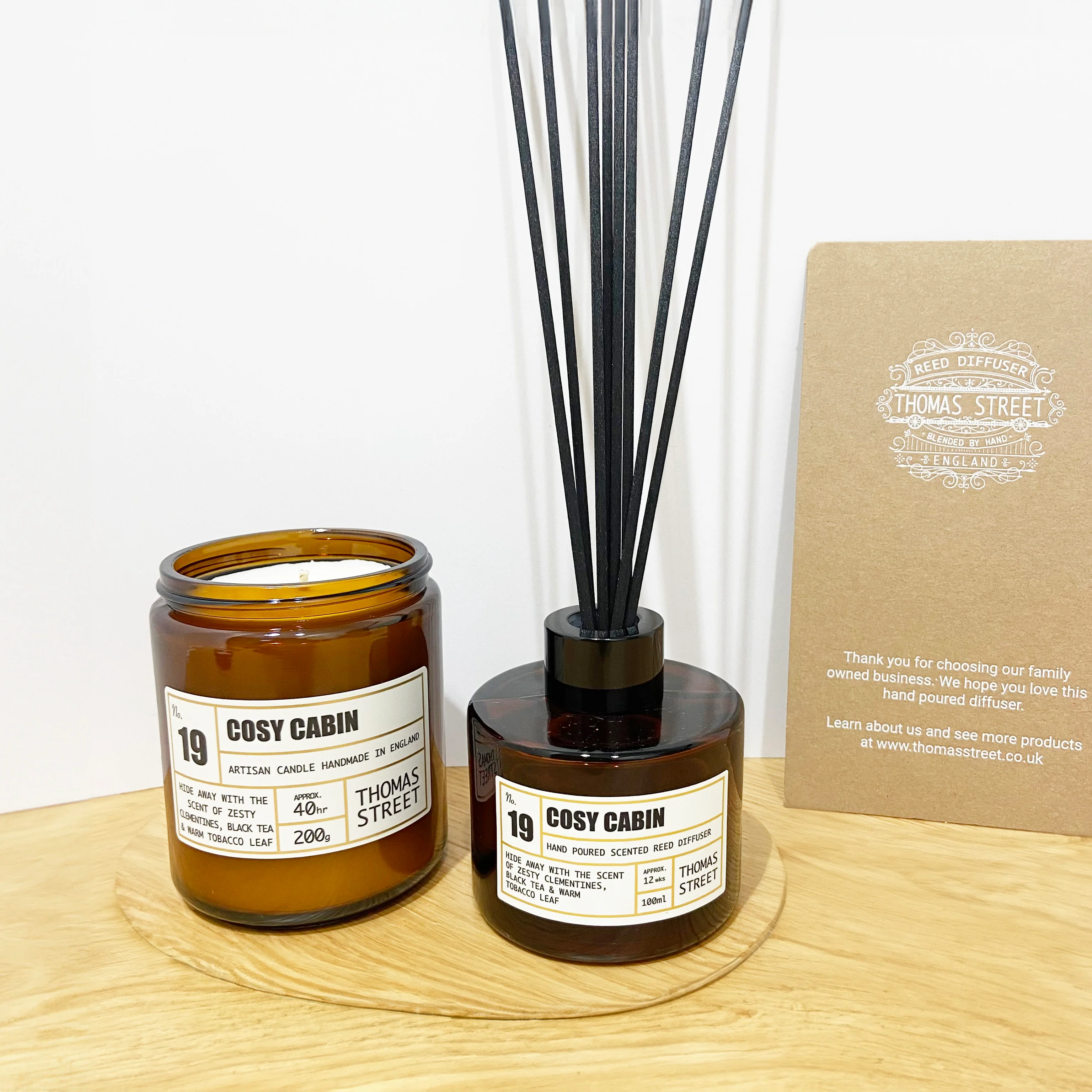 Thomas Street Cosy Cabin Soy Wax Scented Candle - Image 3
