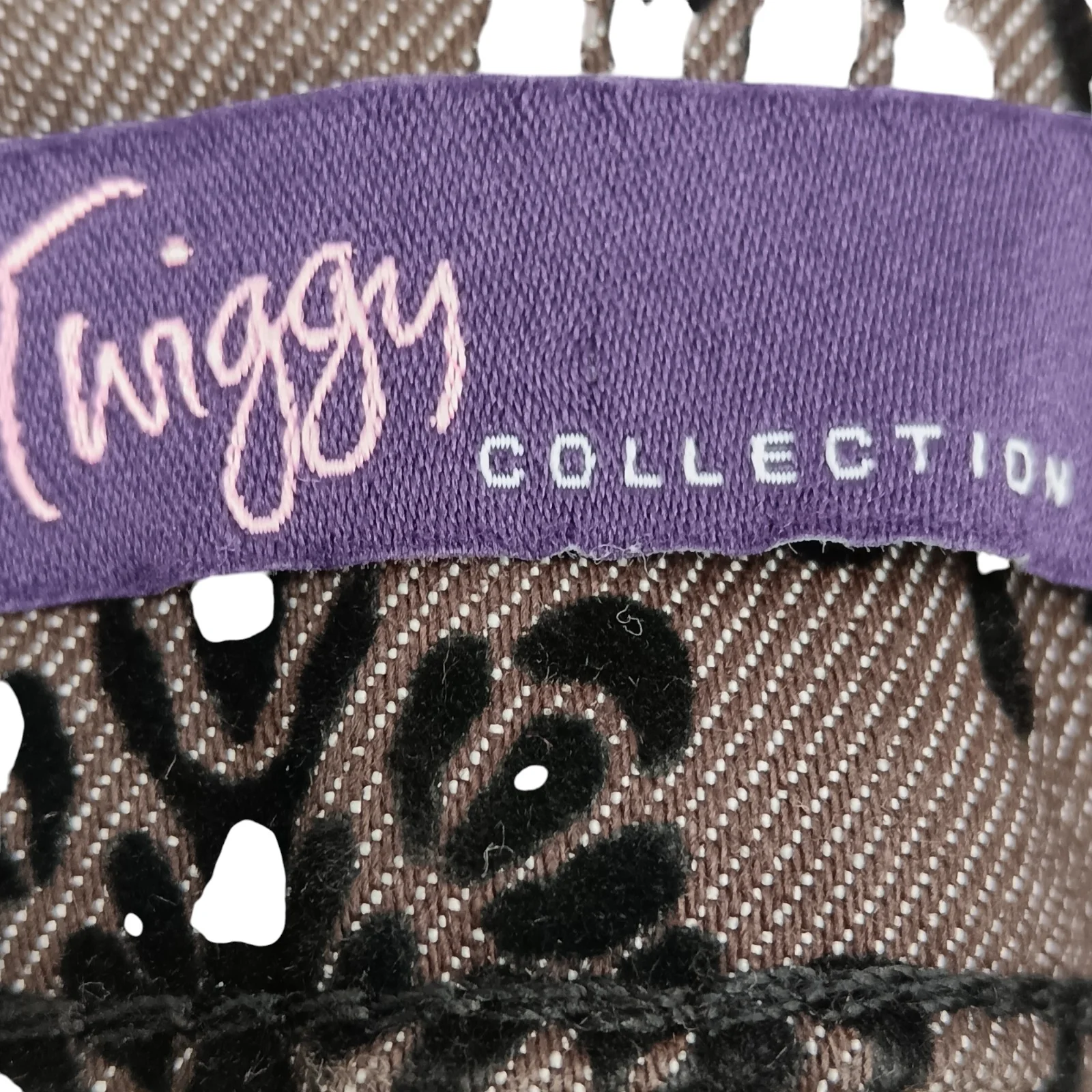 Twiggy Collection Grey Black Velvet Damask Print Trousers With Pockets UK 24 Womenswear | Pre-loved - Image 4