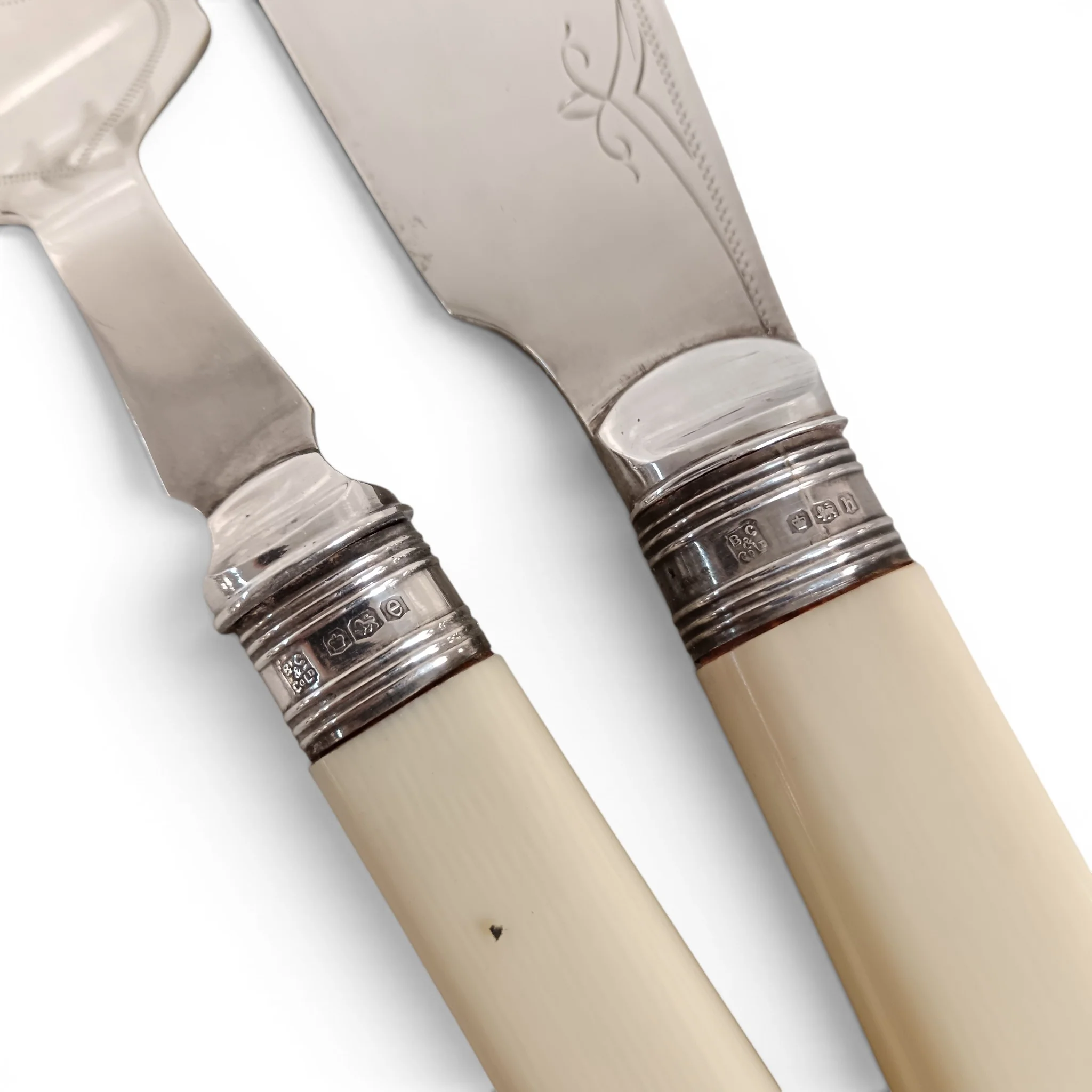 Two Piece Fish Serving Cutlery Set Sterling Silver & EPNS Engraved Design | Pre-loved - Image 4