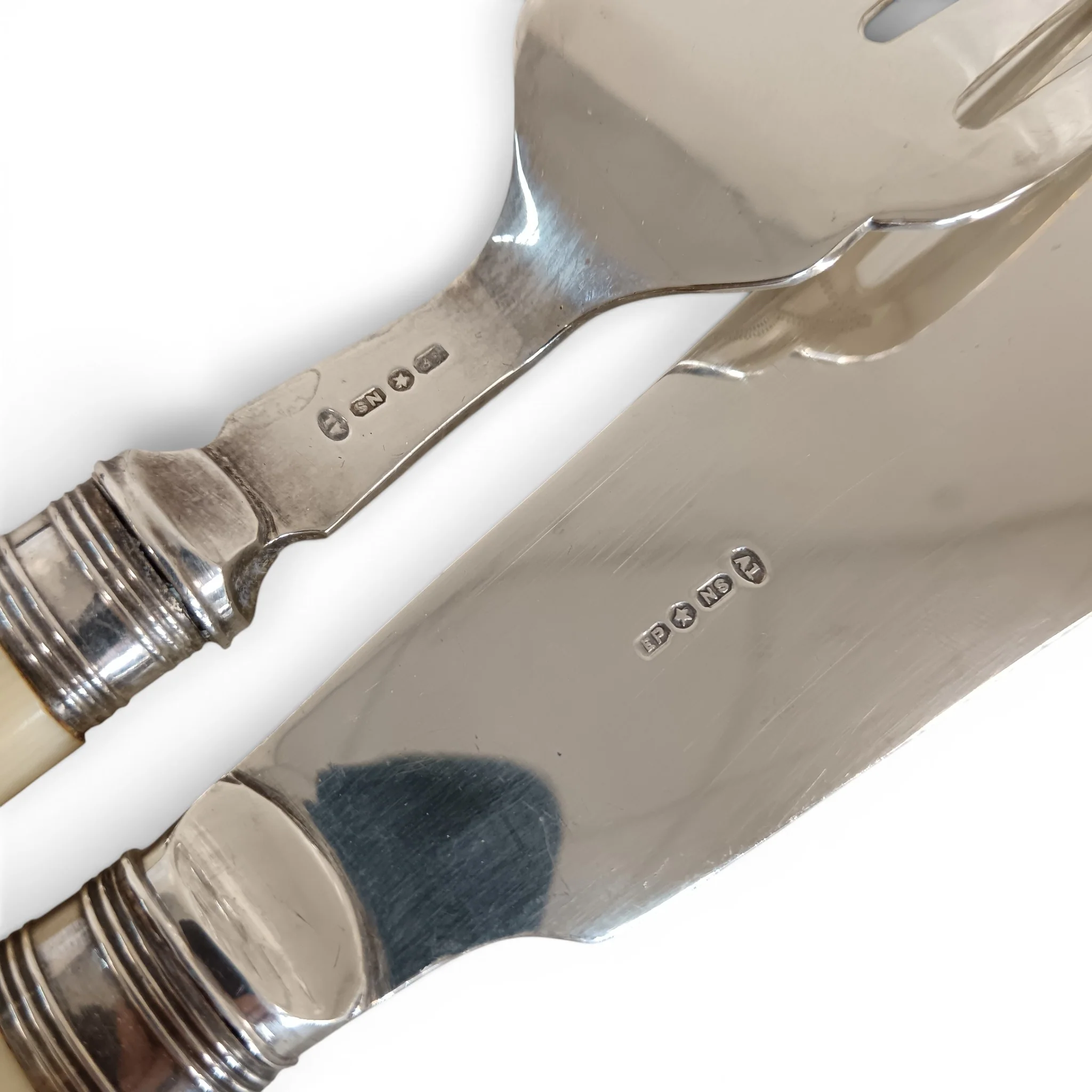 Two Piece Fish Serving Cutlery Set Sterling Silver & EPNS Engraved Design | Pre-loved - Image 5
