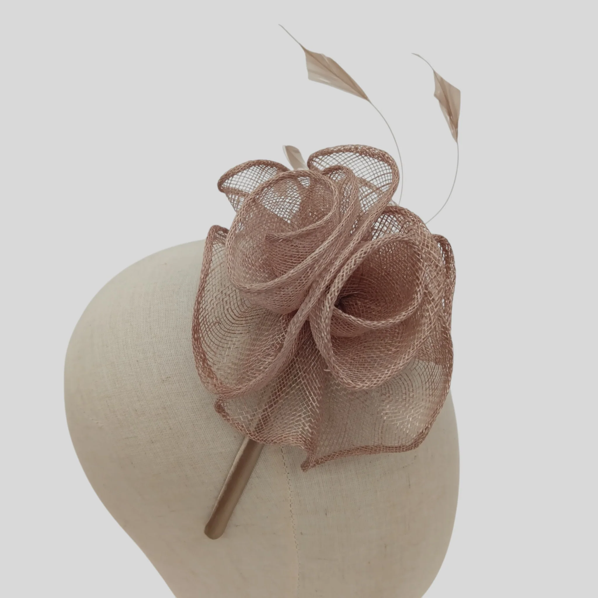 Unbranded Ladies Special Occasion Wedding Dark Beige Headband  Fascinator Womenswear | Pre-loved - Image 5