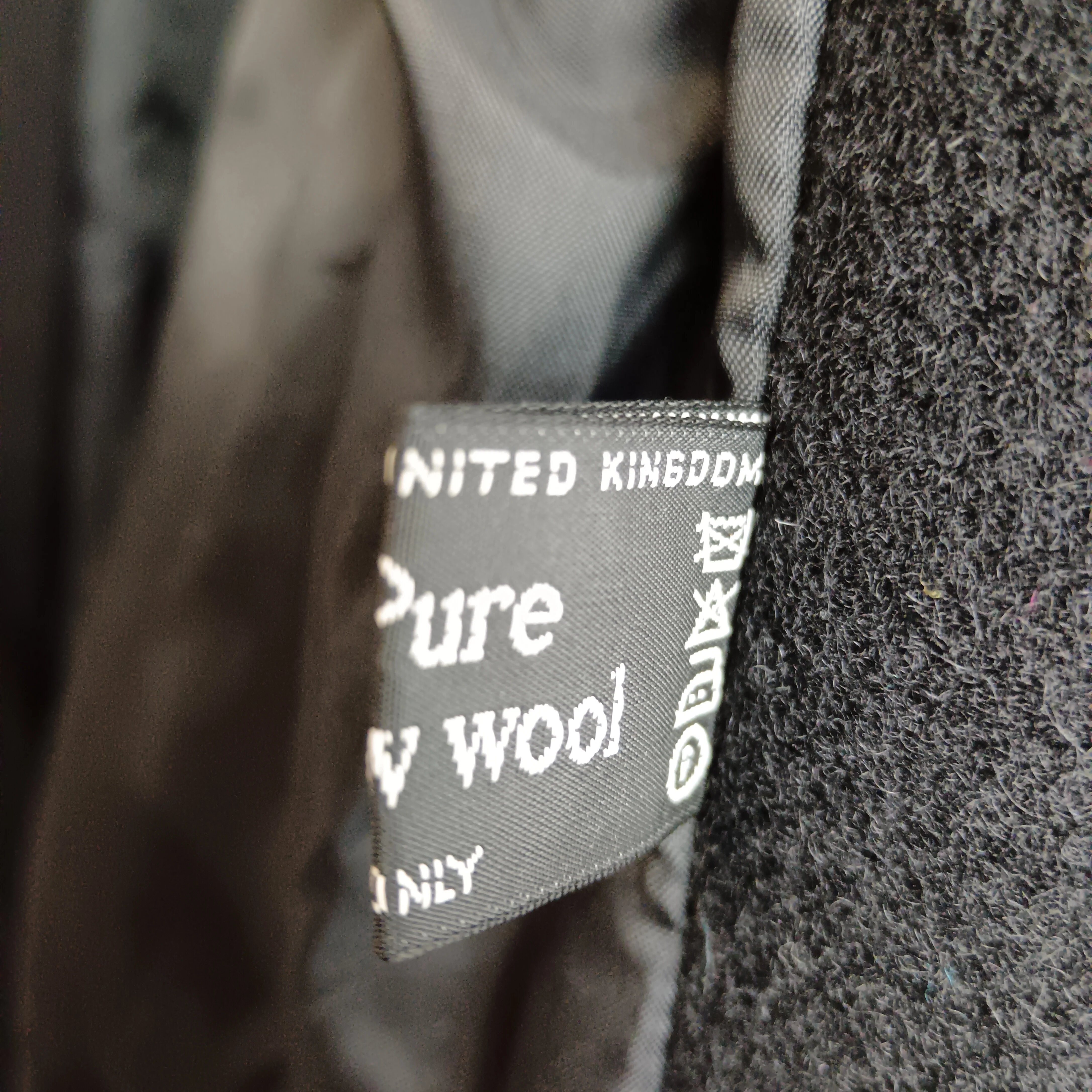 Unbranded Pure Wool Ladies Mid Length Black Coat UK Medium- Womenswear | Pre-loved - Image 6