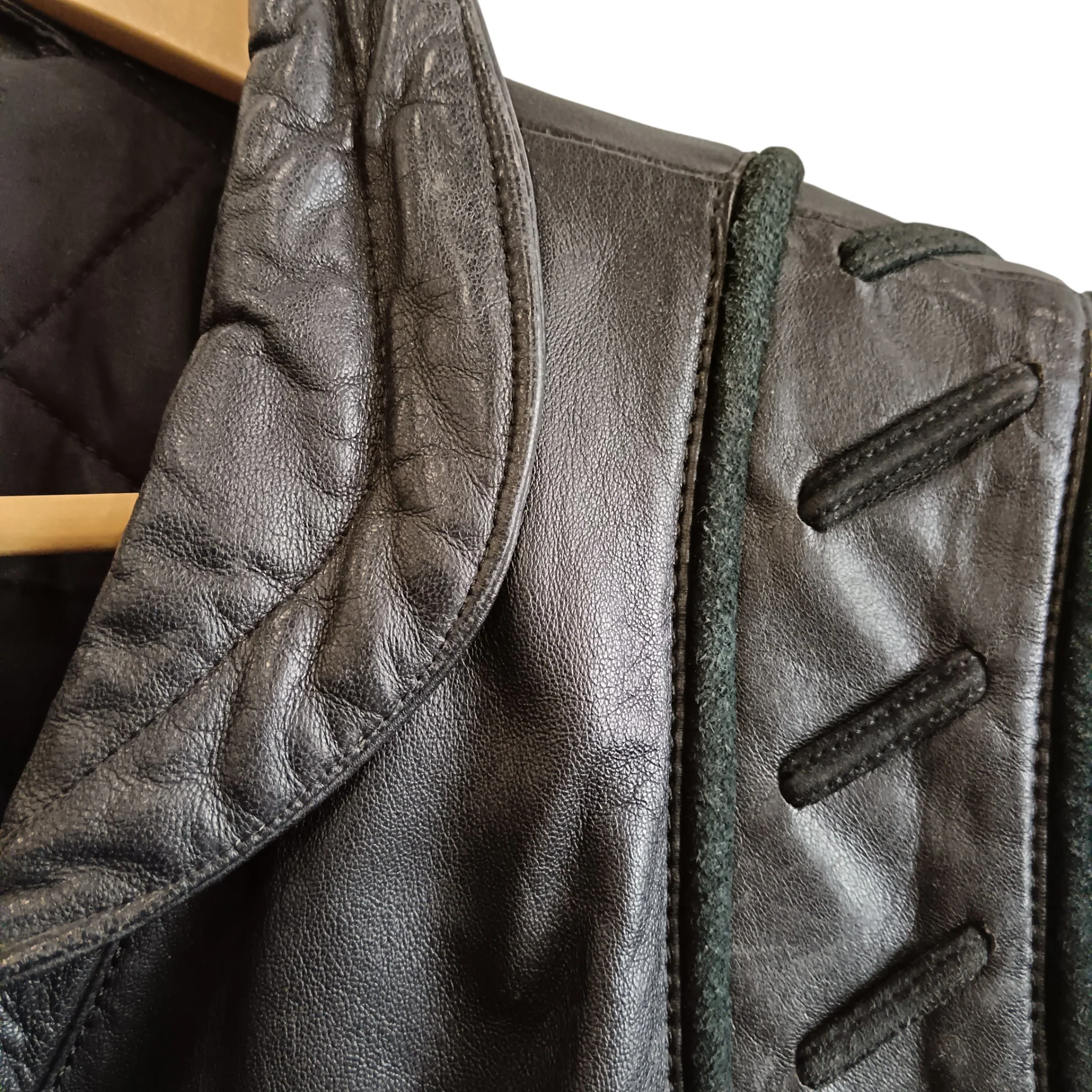 Unbranded Vintage Black Leather Women's Jacket UK X-Large Womenswear | Pre-loved - Image 3