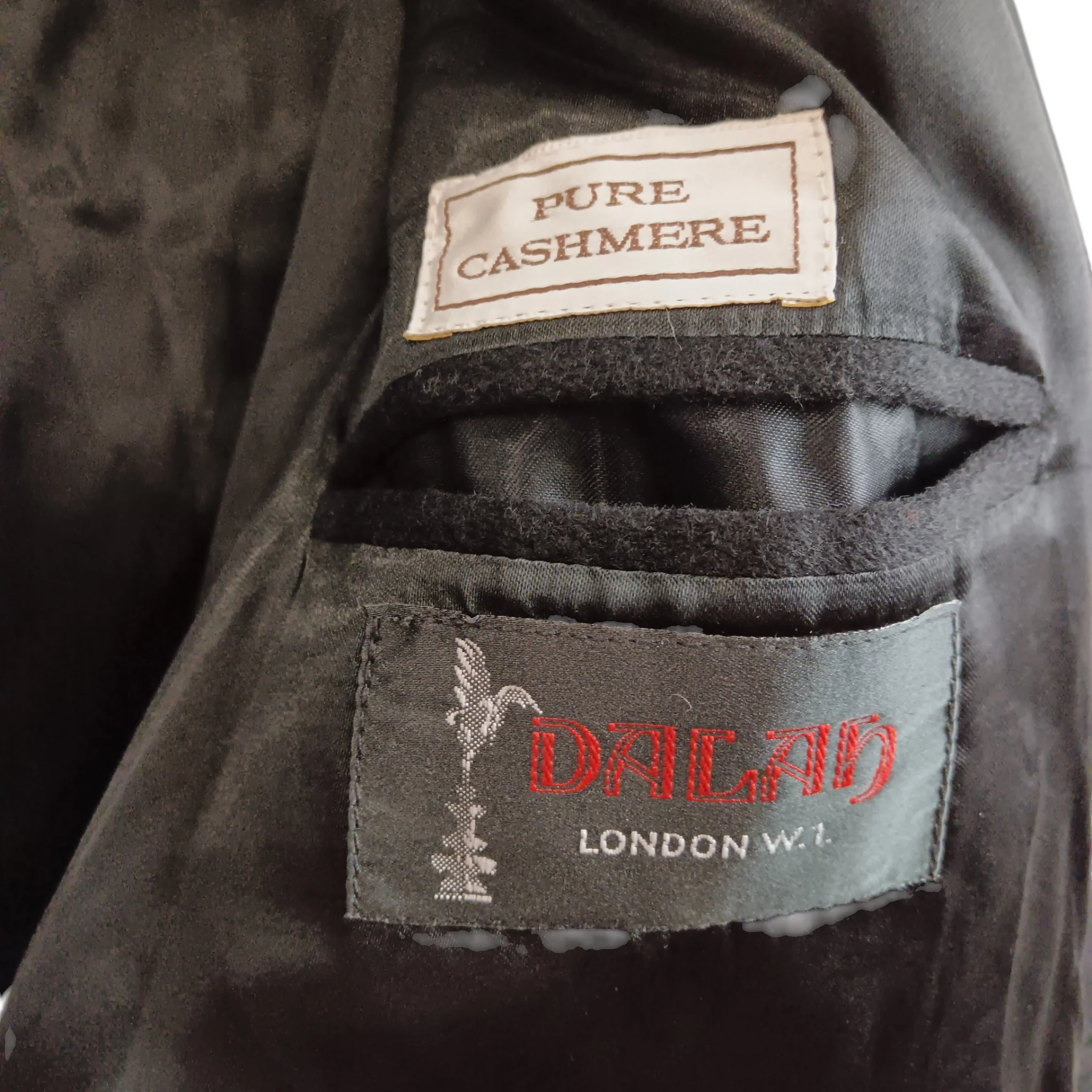 Vintage Dalah London Black Pure Cashmere Men's Overcoat UK Small Menswear | Pre-loved - Image 3