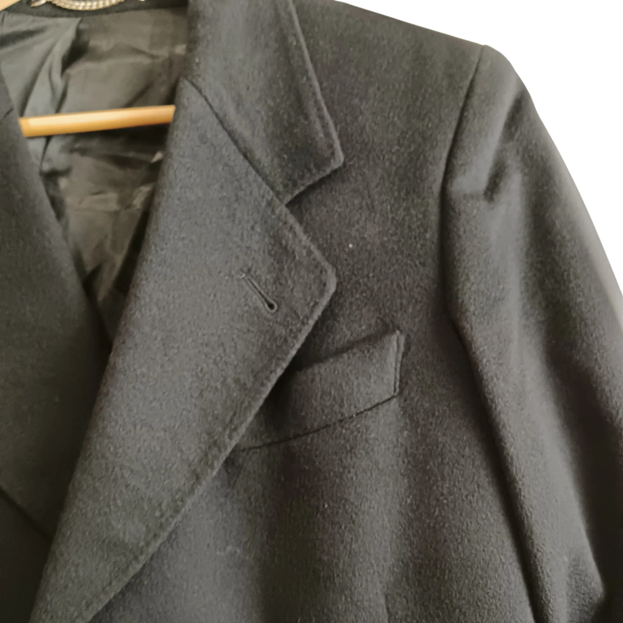 Vintage Dalah London Black Pure Cashmere Men's Overcoat UK Small Menswear | Pre-loved - Image 4