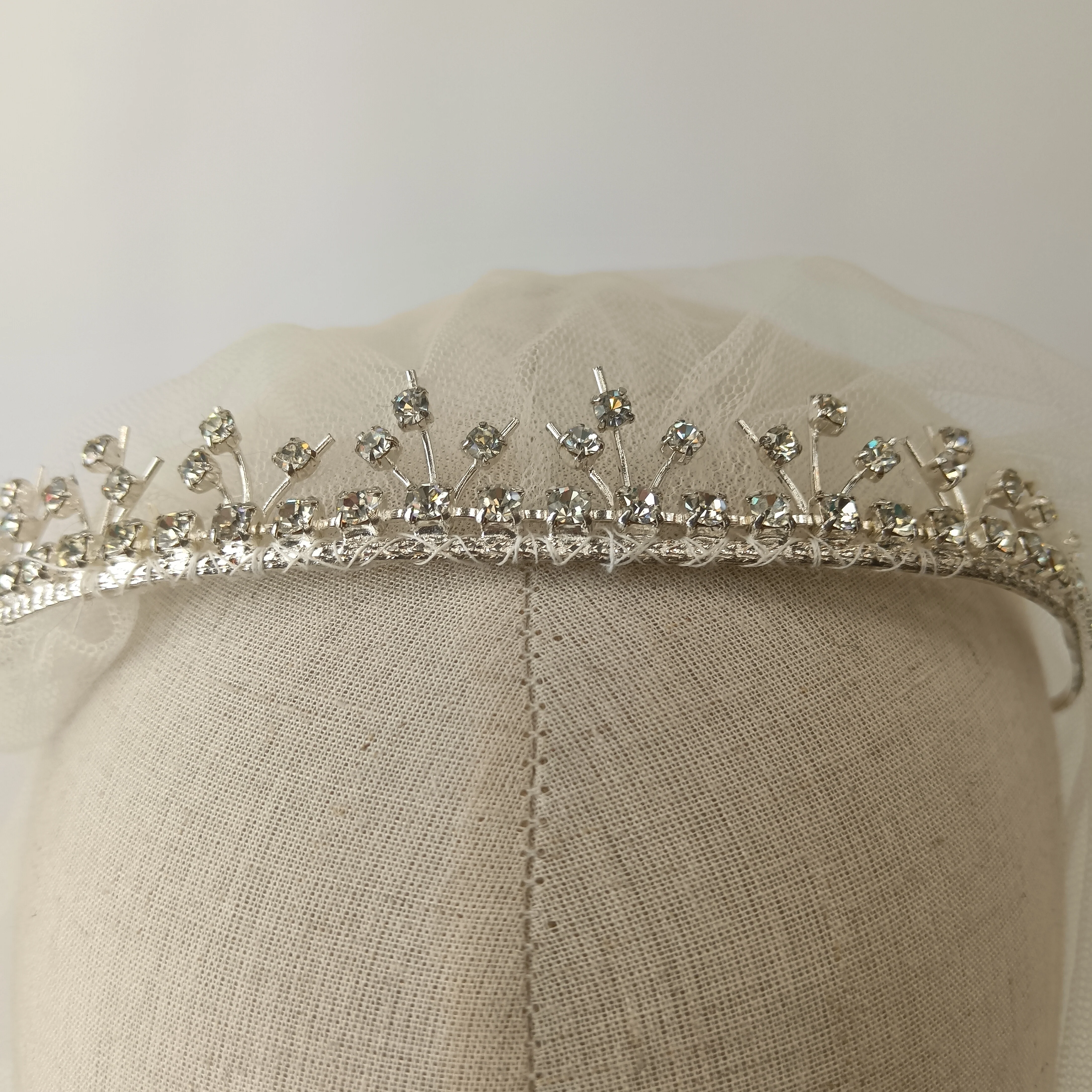 Vintage Bridal Double Veil with Diadem Floral Lace Trim - Womenswear | Pre-loved - Image 3
