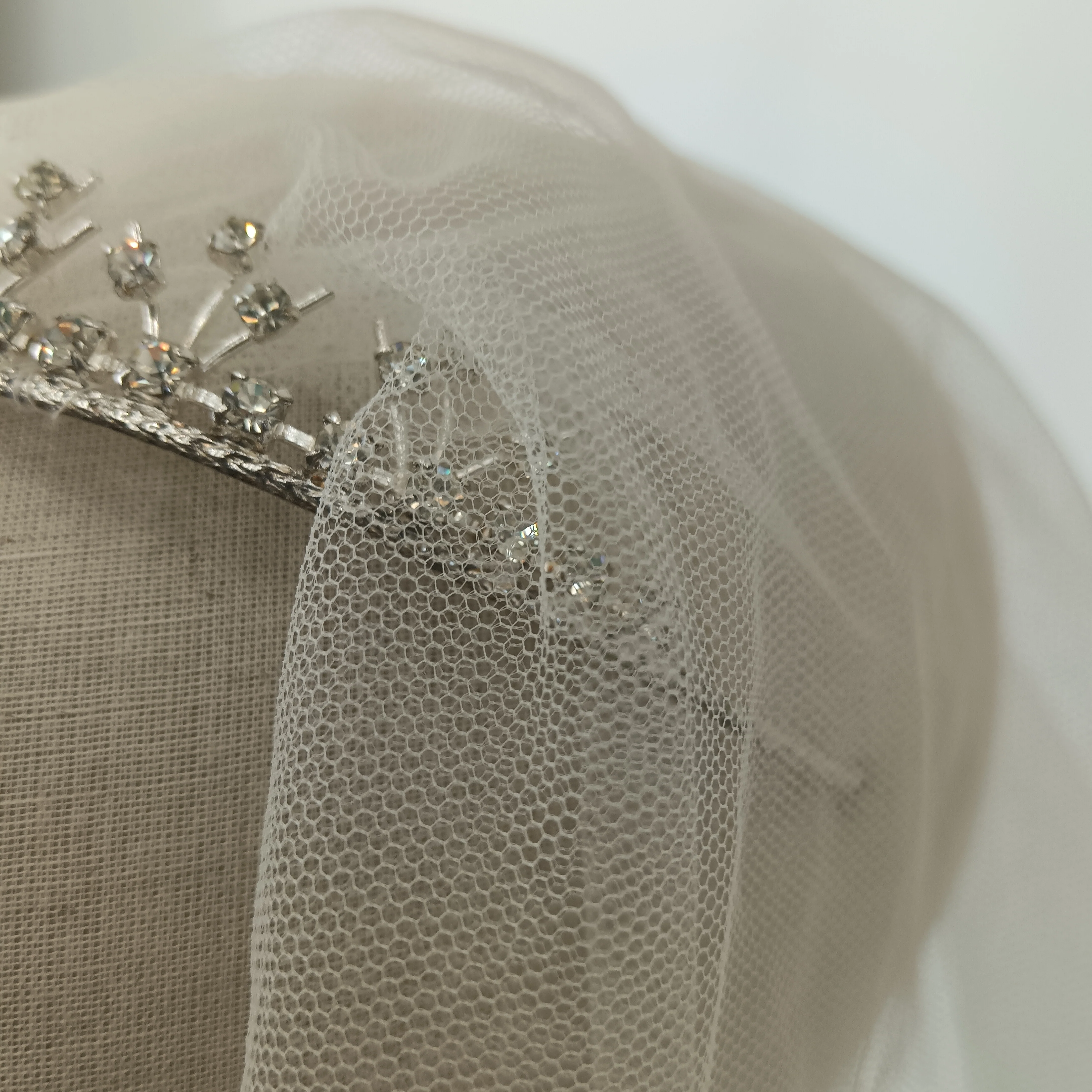 Vintage Bridal Double Veil with Diadem Floral Lace Trim - Womenswear | Pre-loved - Image 4
