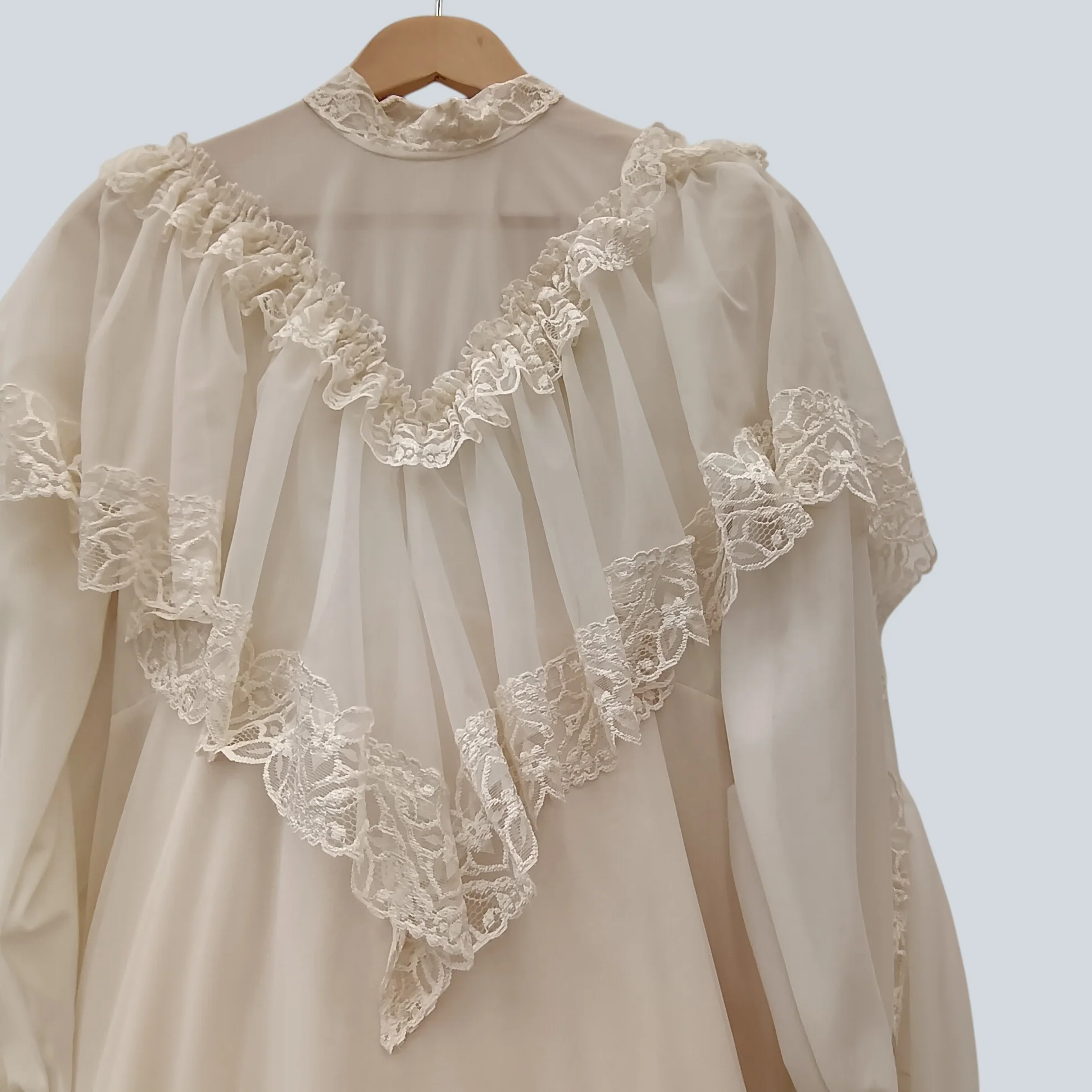 Vintage Empire Ivory  Hi-low Wedding Dress Sleeved Cap UK Medium Womenswear | Pre-loved - Image 4