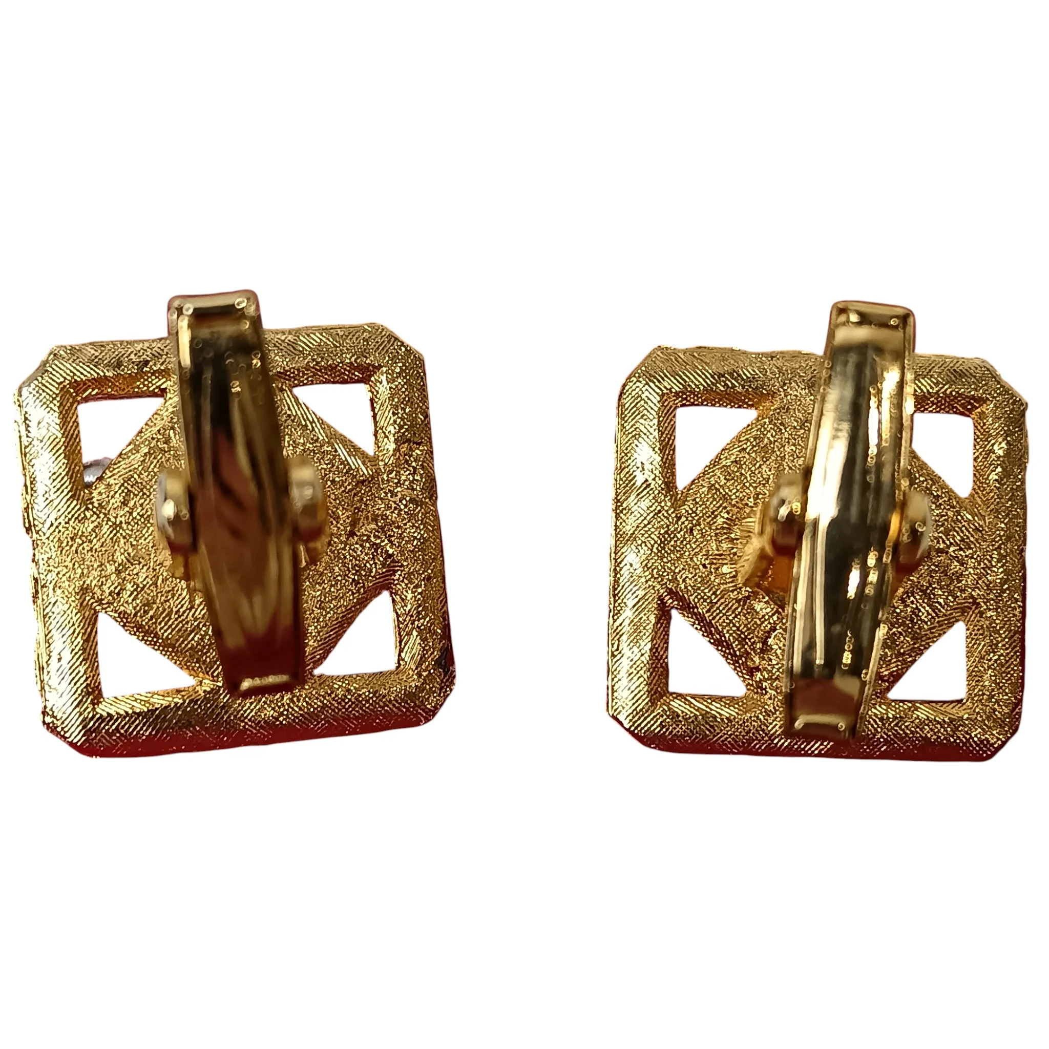 Vintage Gold Plated Squared Diamond Cut Green Stone Cufflinks Menswear | Preloved - Image 5