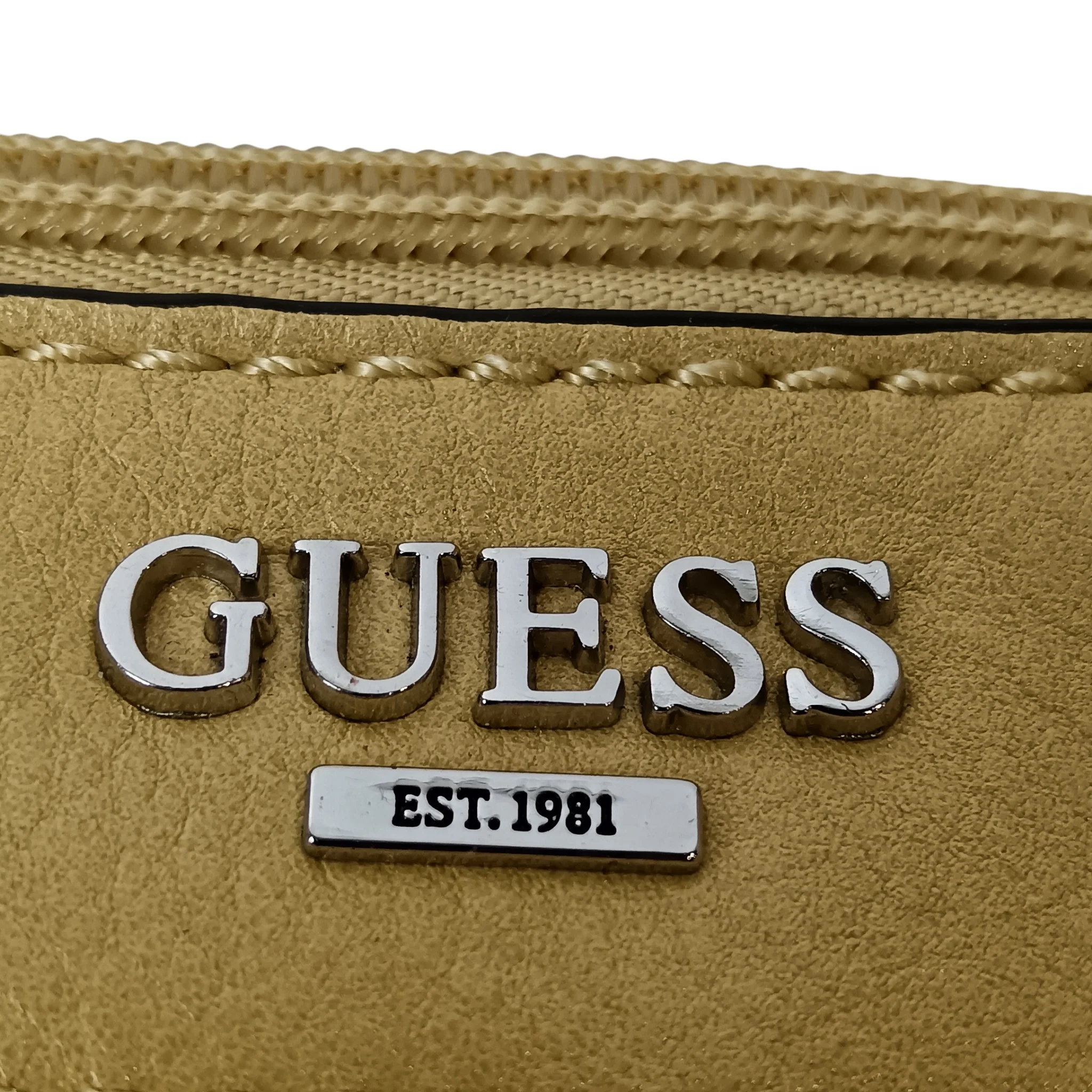 Vintage GUESS Yellow Studded  Ladies Clutch Bag- Womenswear | Pre-loved - Image 3