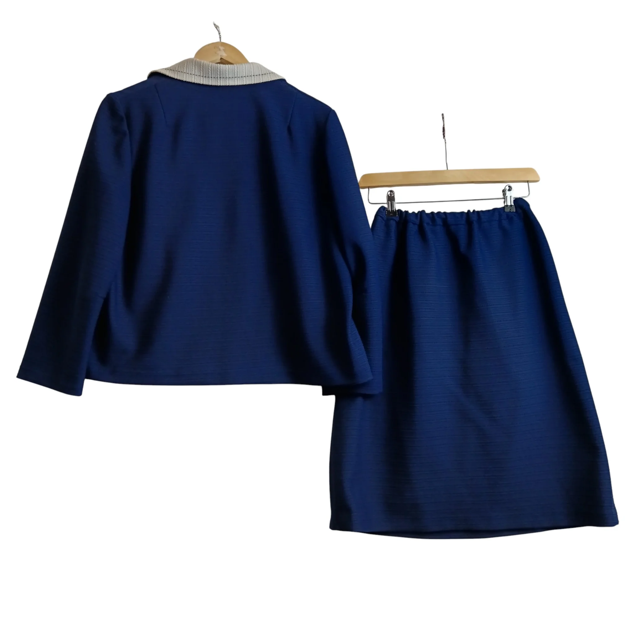 Vintage Michael Howard  Dark Blue Ladies Set Jacket ans Skirt UK 18 - Womenswear | Pre-loved - Image 2