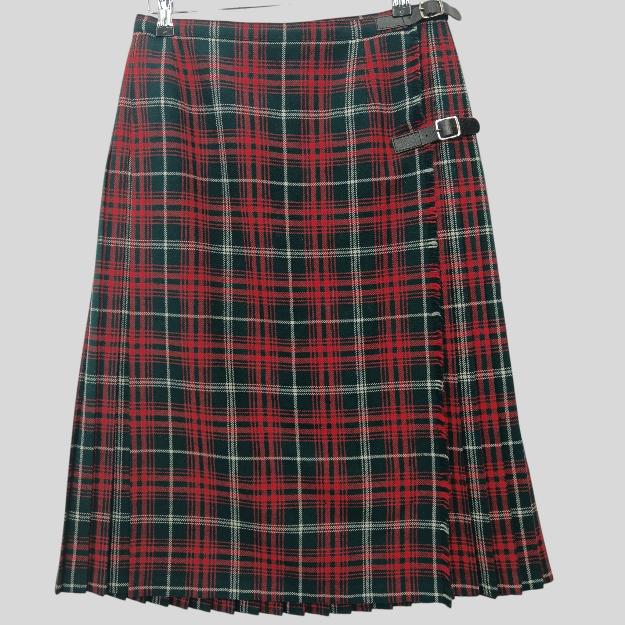 Vintage Mosbrook Ladies Tartan Kilt Red and Black Pure New Wool UK 16  Womenswear | Preloved
