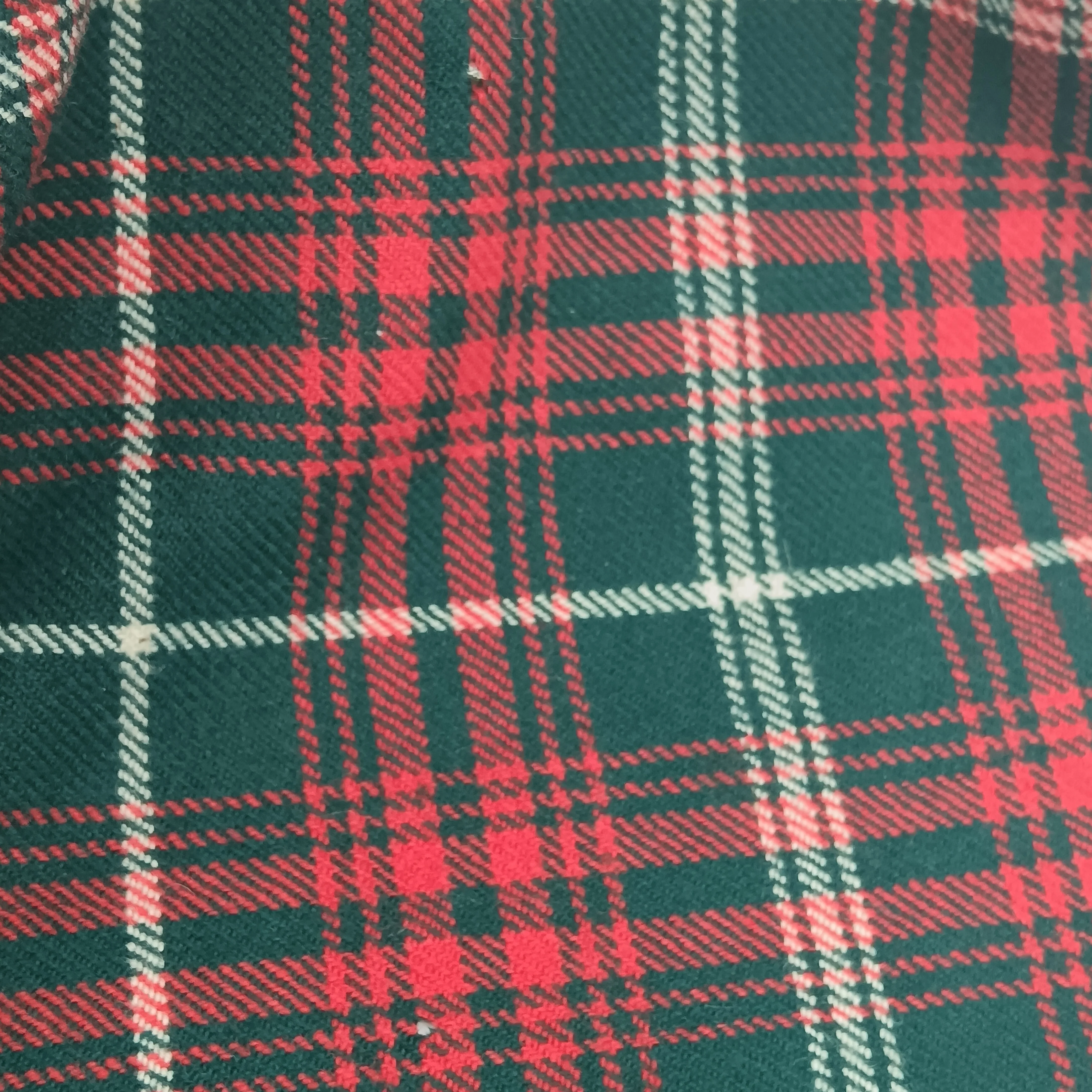 Vintage Mosbrook Ladies Tartan Kilt Red and Black Pure New Wool UK 16  Womenswear | Preloved - Image 6
