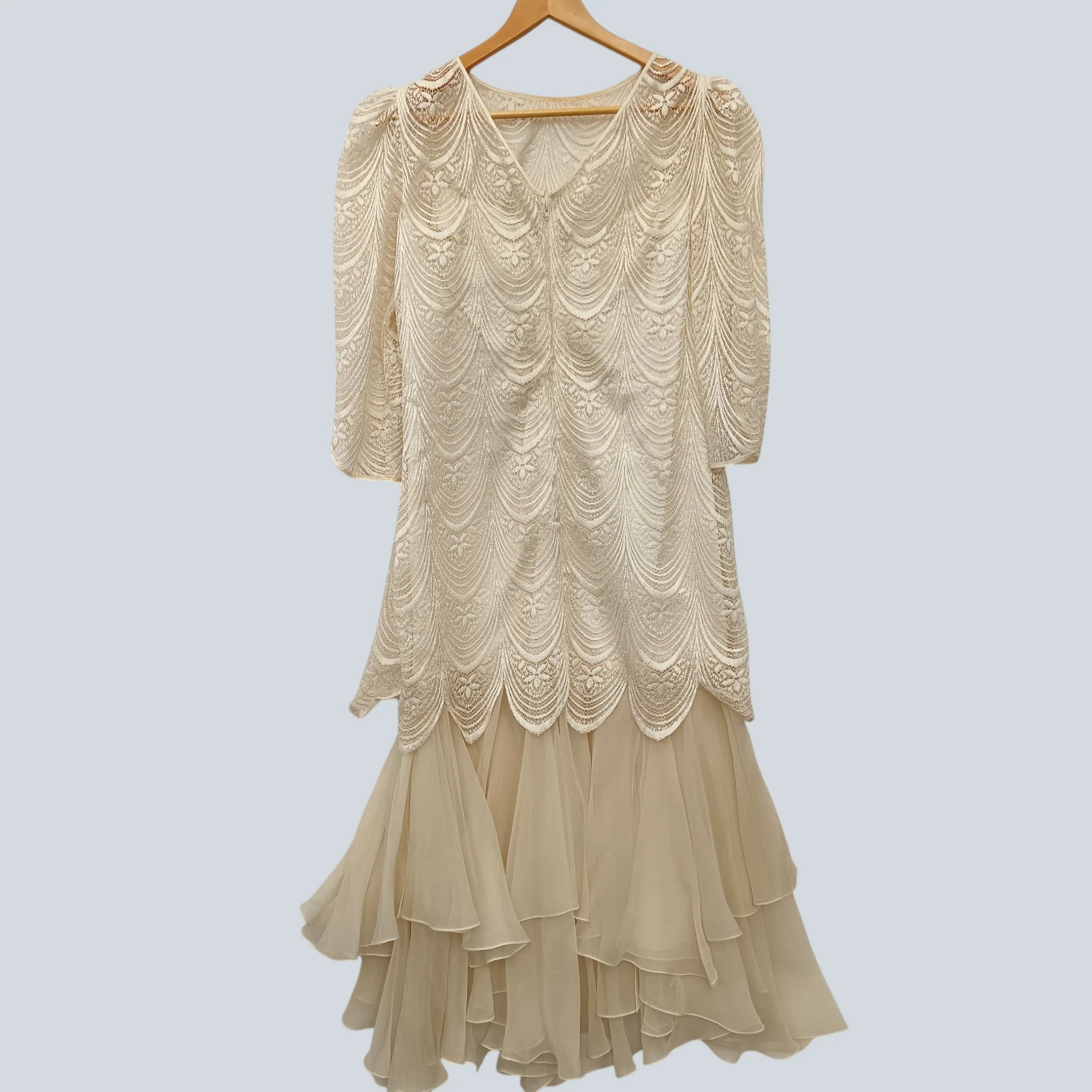 Vintage Style Cream Midi Special Occasion Dress Cream Lace Top Layered UK Medium Womenswear | Pre-loved - Image 2