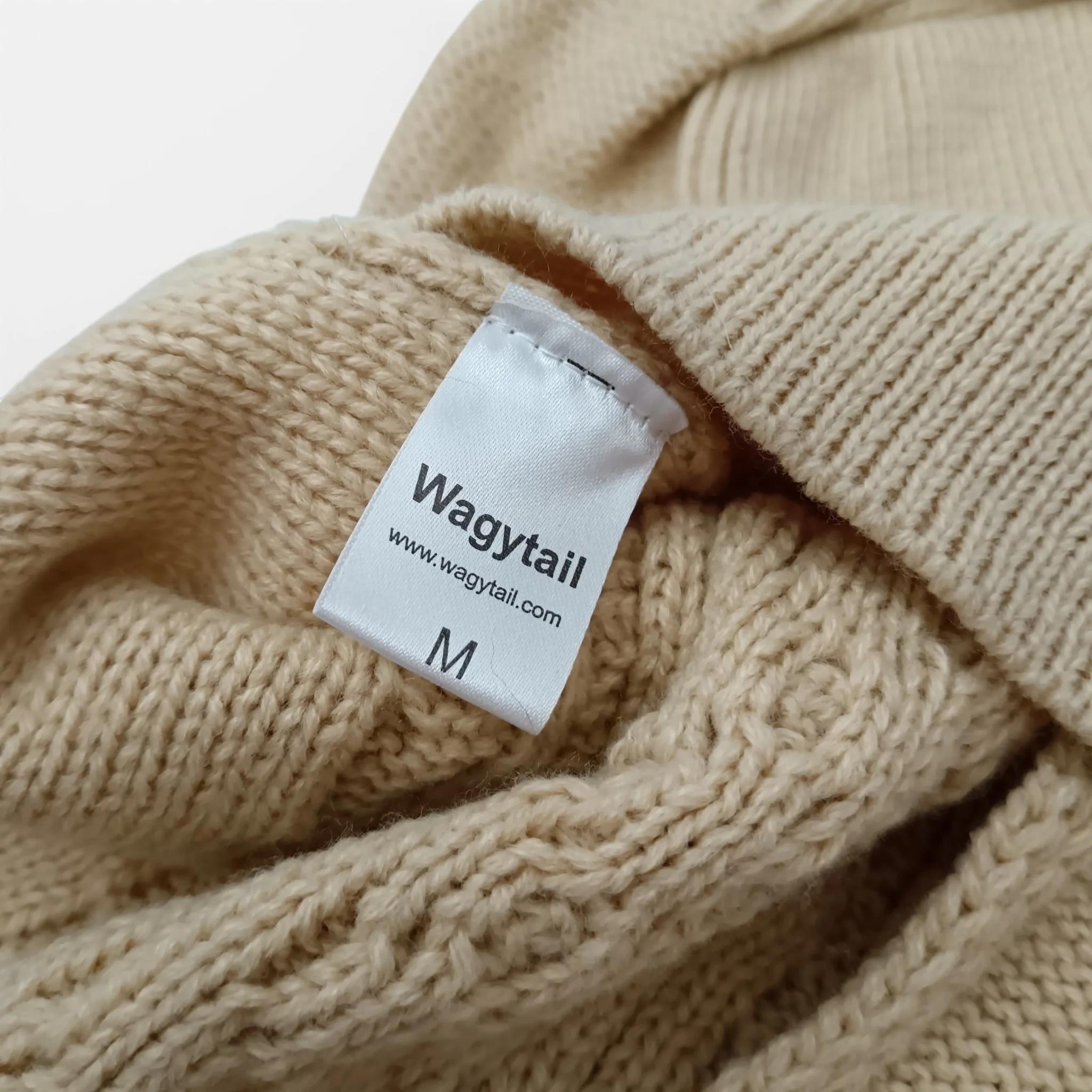 Wagytail Dog Jumper Knitted Cream Size Medium | Pre-loved - Image 4