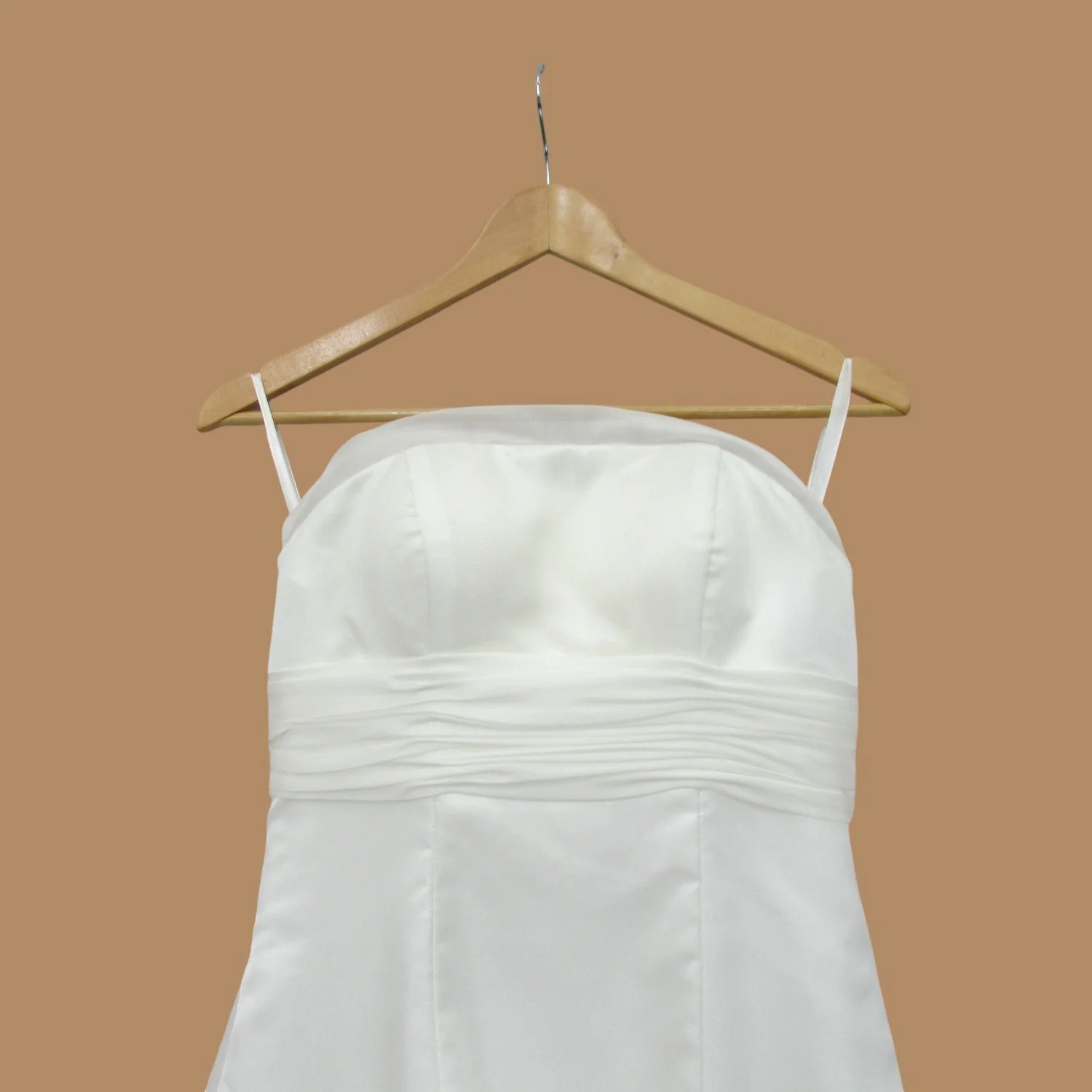 Wedding Dress Ivory 10-12 Petite Chiffon Womenswear | Pre-loved - Image 3