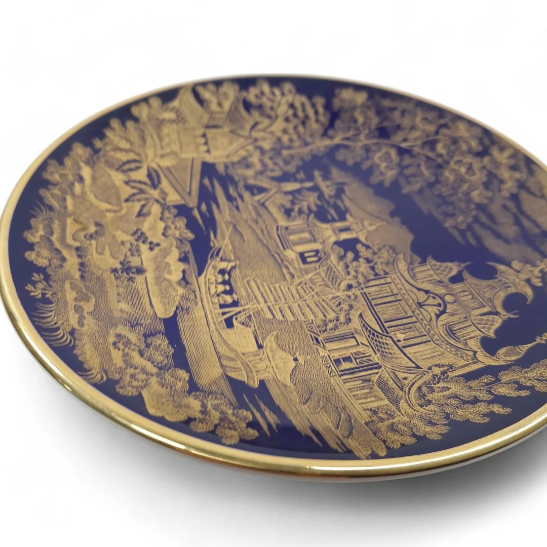 Wedgwood Blue & Gold Pagoda Plate No. 721 of 9500 | Preloved - Image 5
