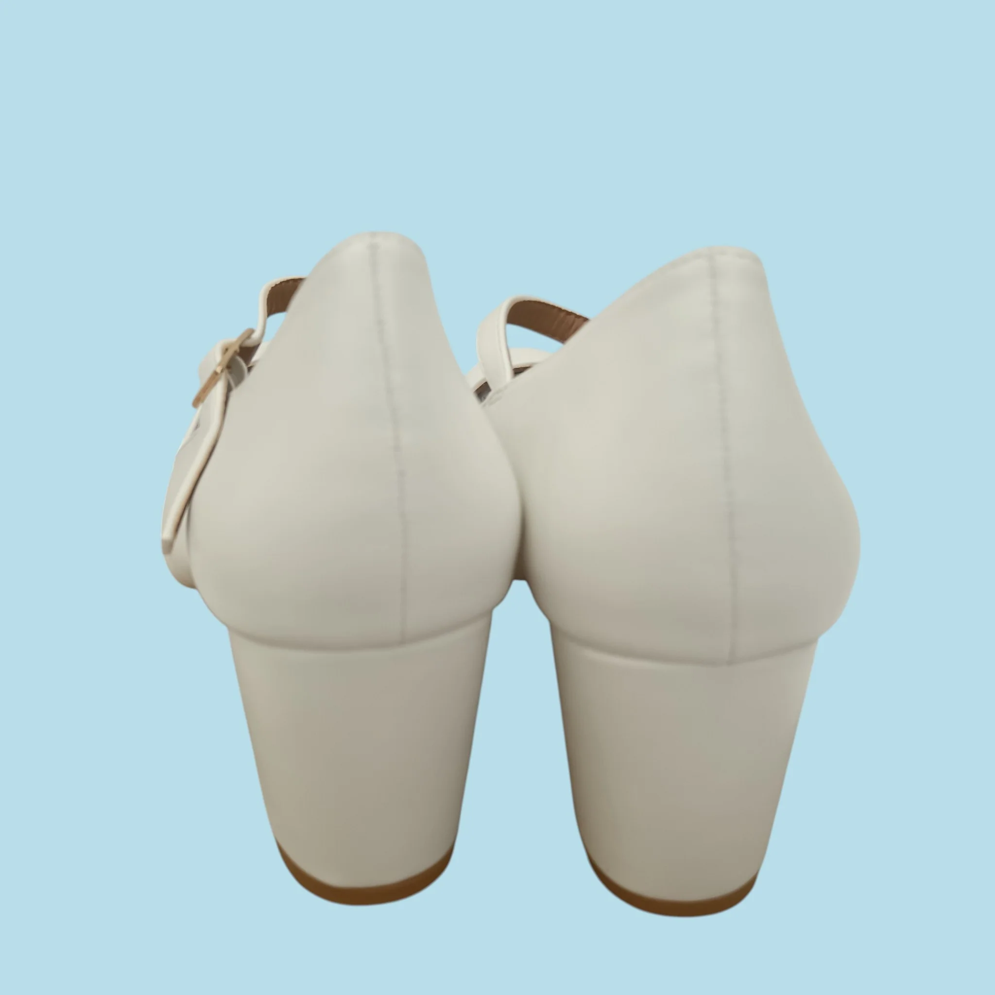 Ladies Where's That From White Dolly Shoes Block Heel Strapped Boxed UK 7 Womenswear | Pre-loved - Image 2