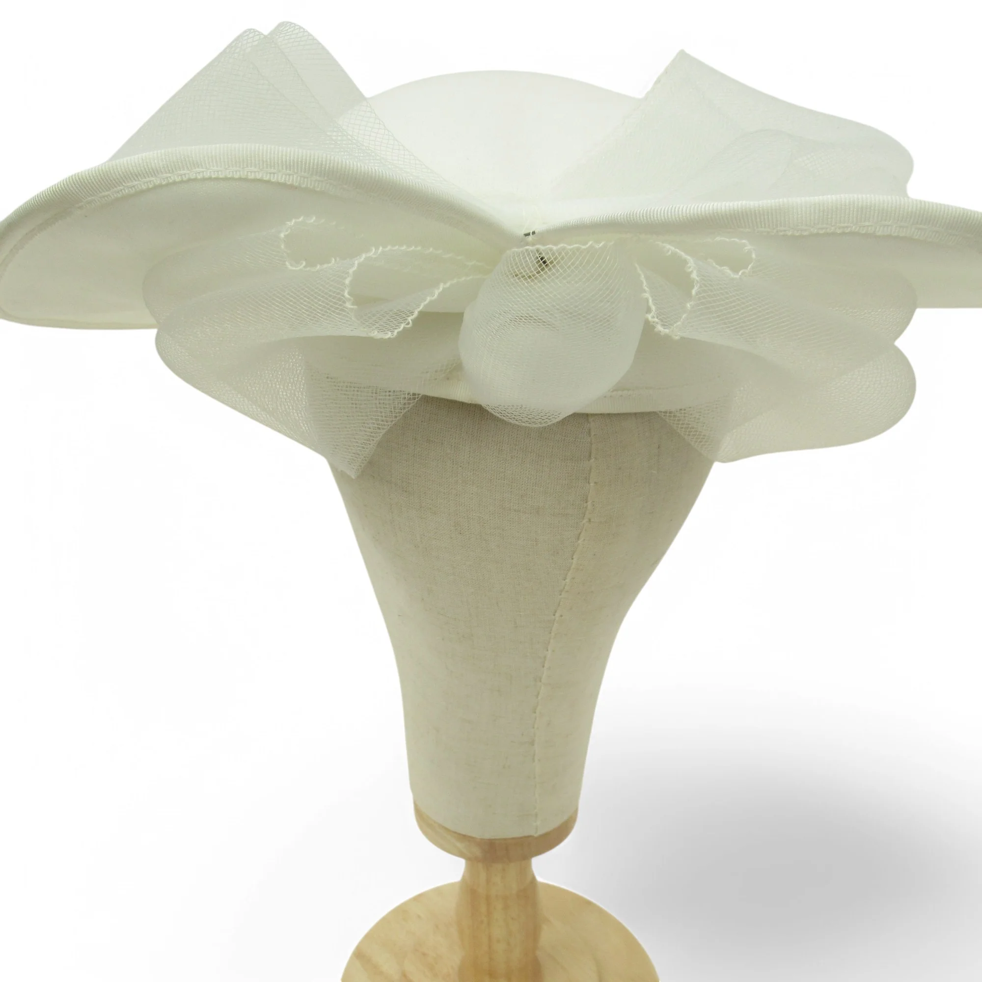 Your Sixth Sense Mother Of Bride Vintage Hat White Womenswear | Pre-loved - Image 4