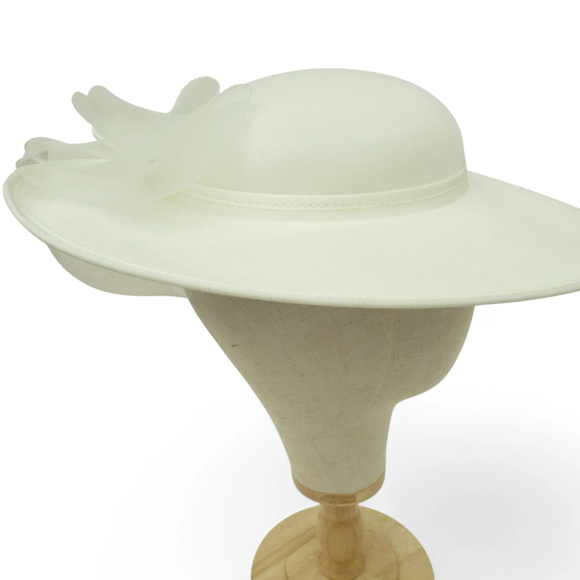 Your Sixth Sense Mother Of Bride Vintage Hat White Womenswear | Pre-loved - Image 5