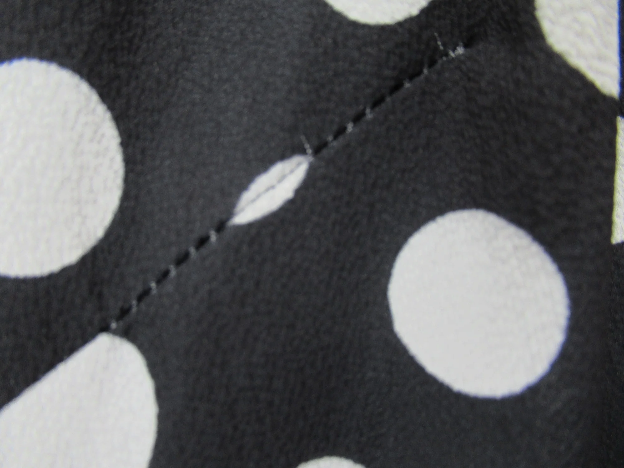 Yours Spotty Dress Black White UK 26/28 Womenswear | Pre-loved - Image 4