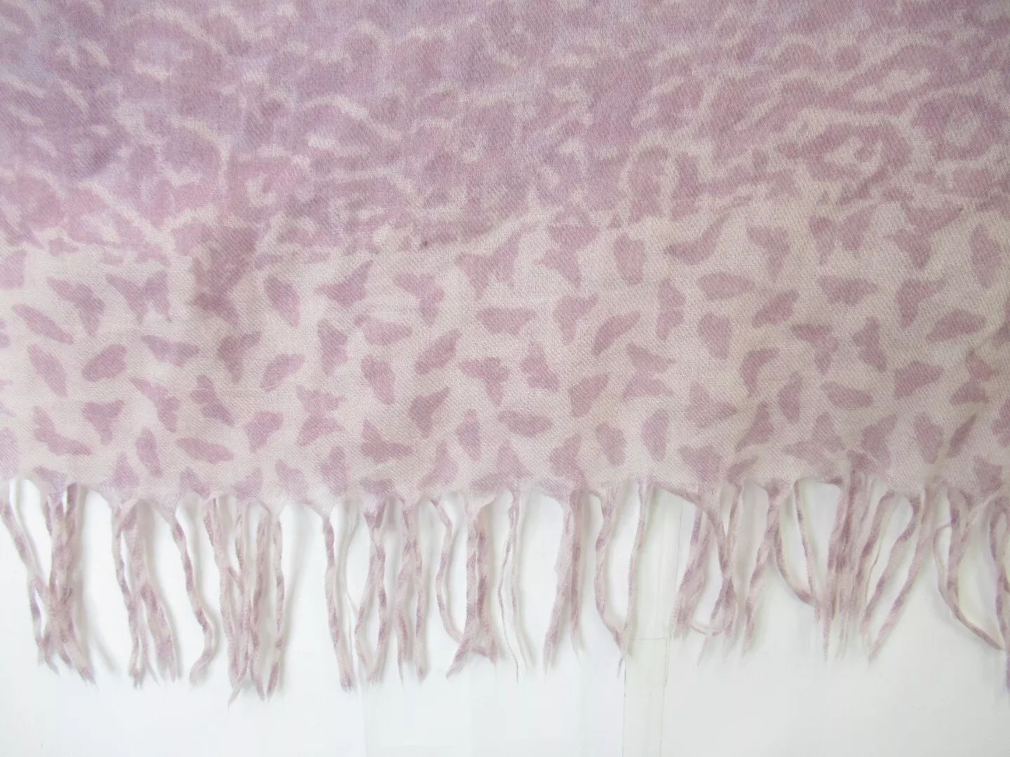 Zadig & Voltaire 45"x45" Pink Scarf Shawl Womenswear | Preloved - Image 5