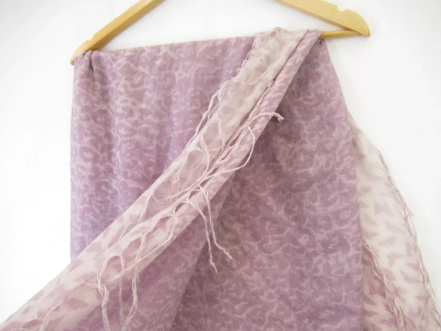 Zadig & Voltaire 45"x45" Pink Scarf Shawl Womenswear | Preloved - Image 6